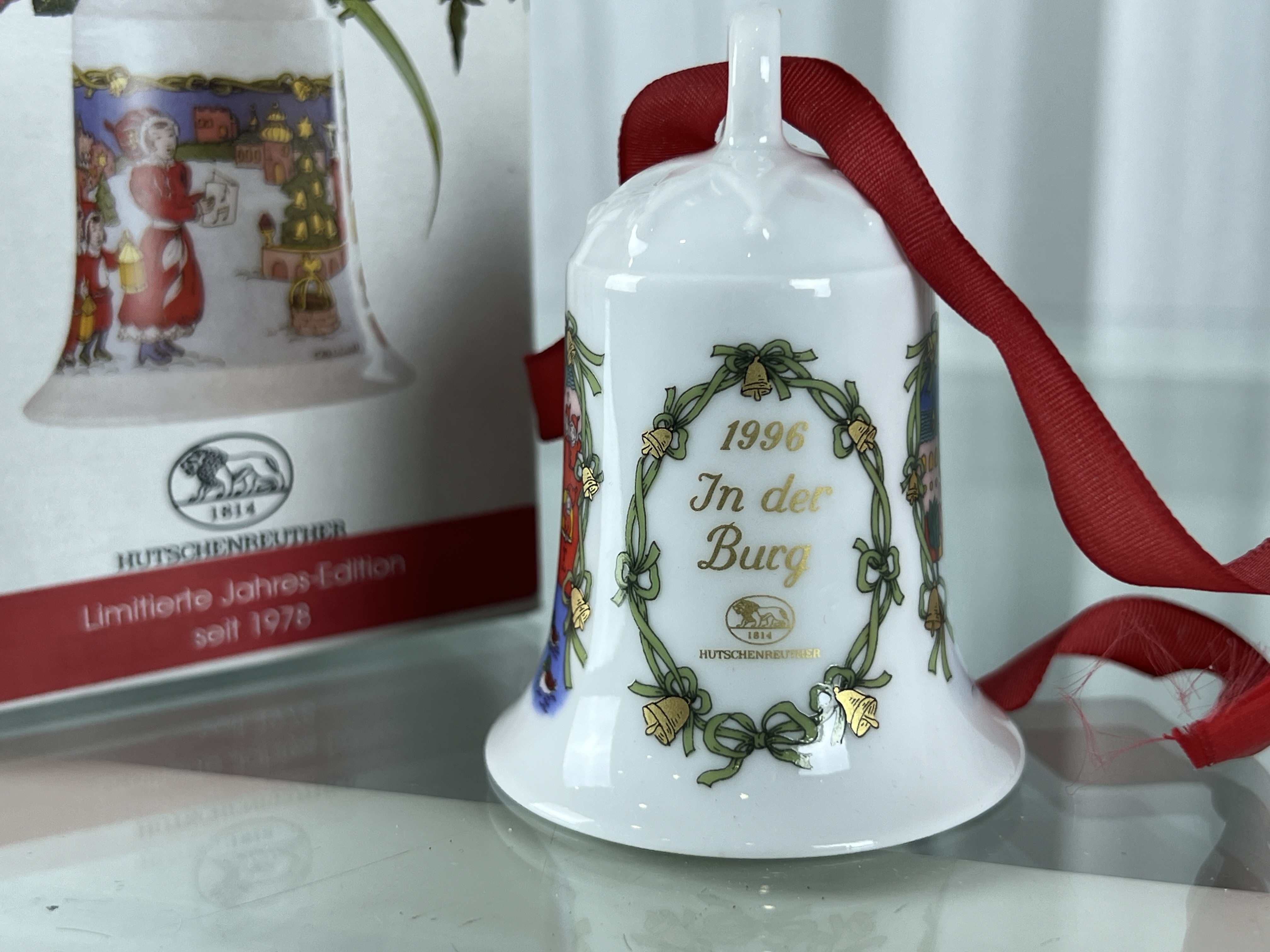  Hutschenreuther Weihnachtsglocke 1996 mit Ovp. 7 cm. Top Zustand. 