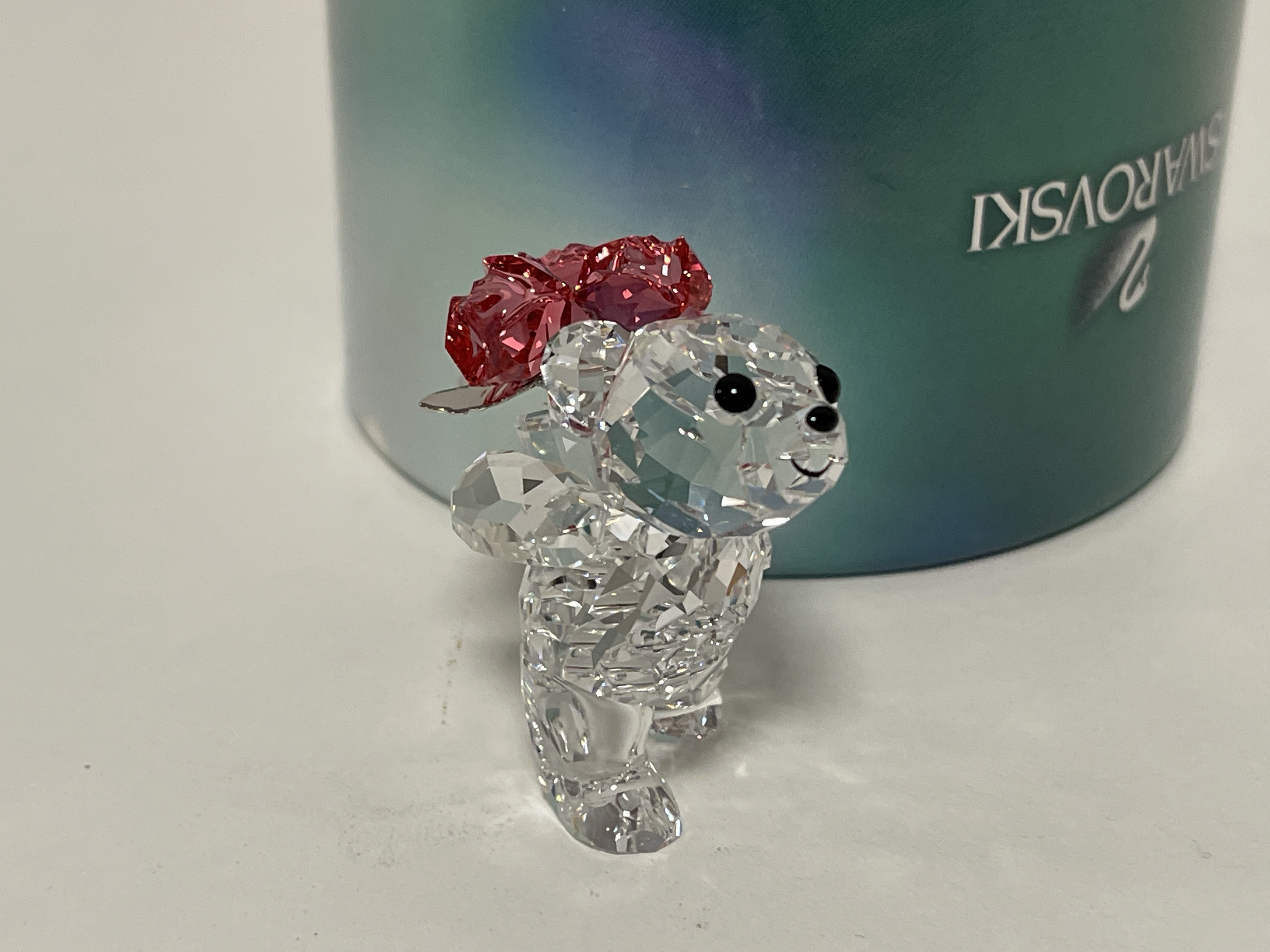 Swarovski Figur 5063324 Kris Bär Sag es mit Rosen 4cm mit OVP & Zertifikat . Top Zustand