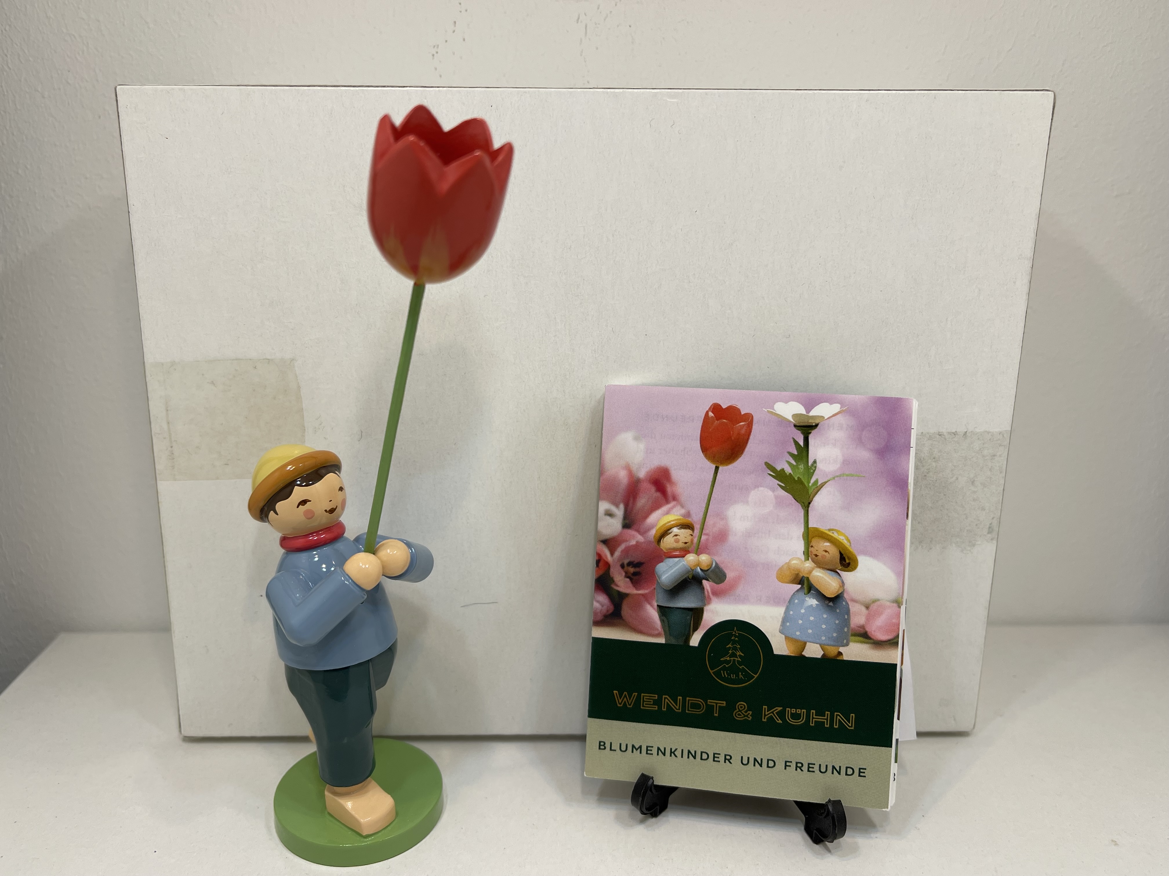 Wendt und Kühn Sammler Erzgebirge Figur Blumenkind 14 cm + OVP. Top Zustand 