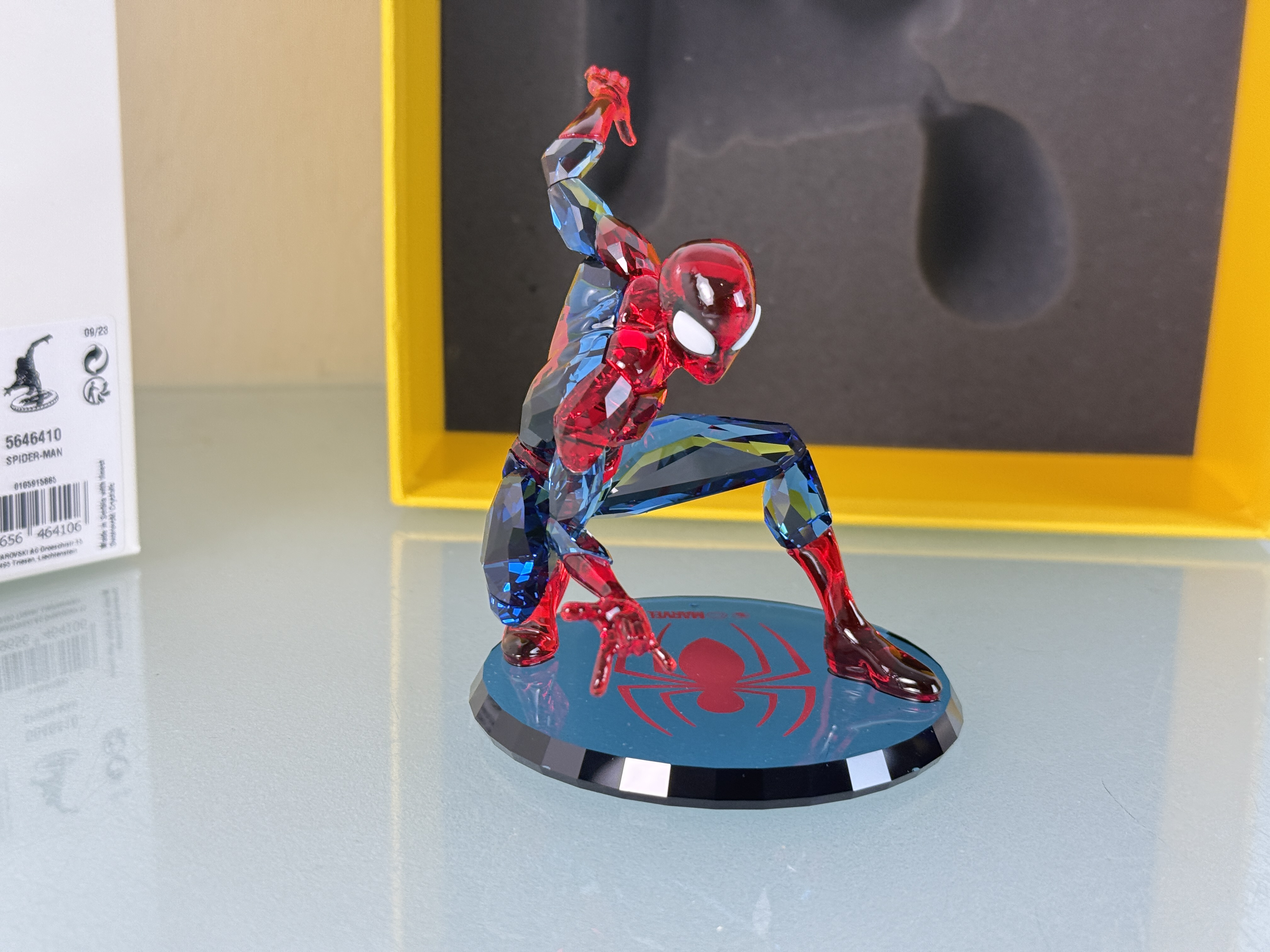  Swarovski Figur Disney Marvel 5646410 Spiderman 9,6 cm. Inkl. Ovp & Zertifikat - Top Zustand.  