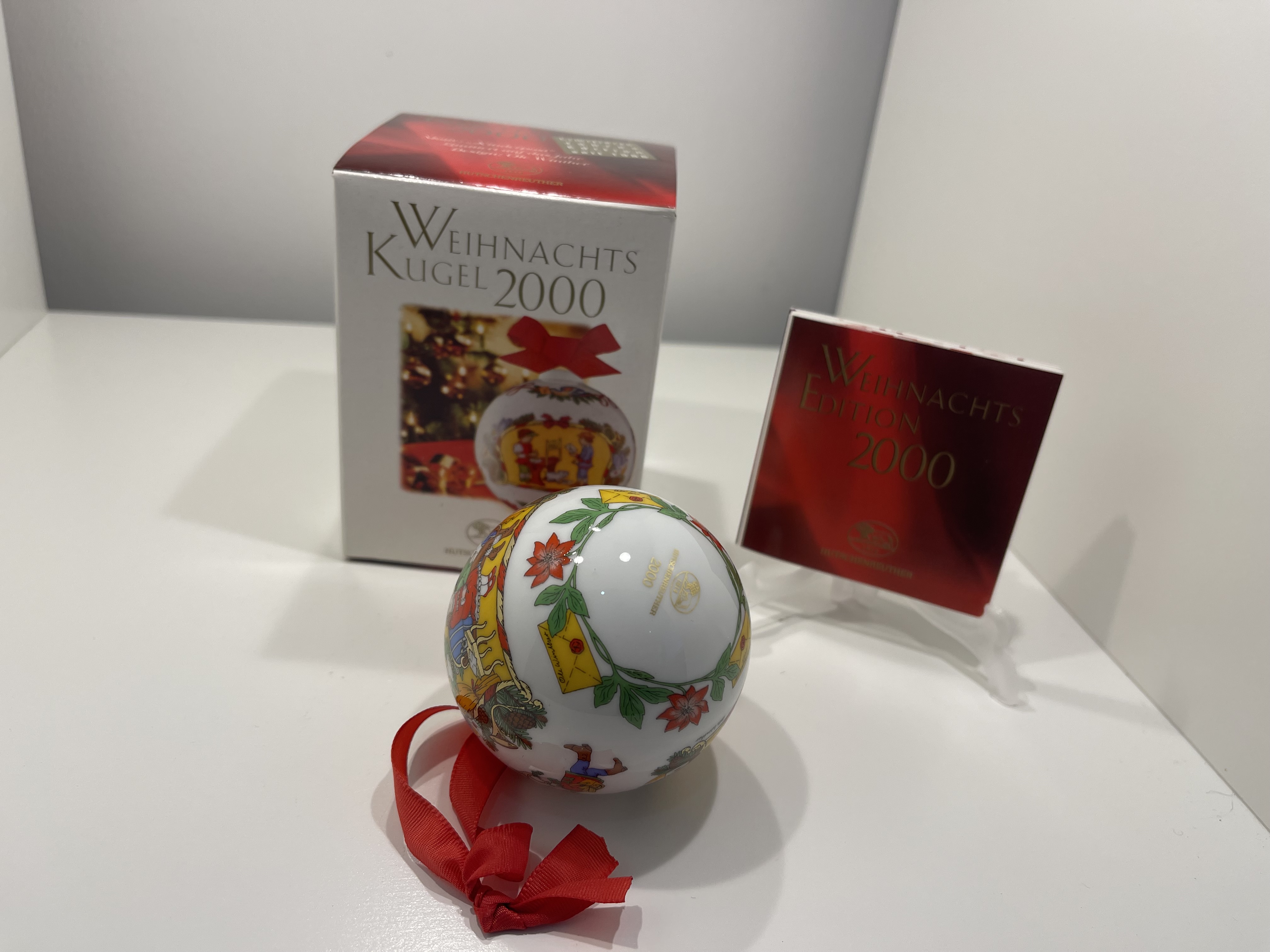  Hutschenreuther Weihnachtskugel mit Ovp + Zertifikat 2001 -Top Zustand.   