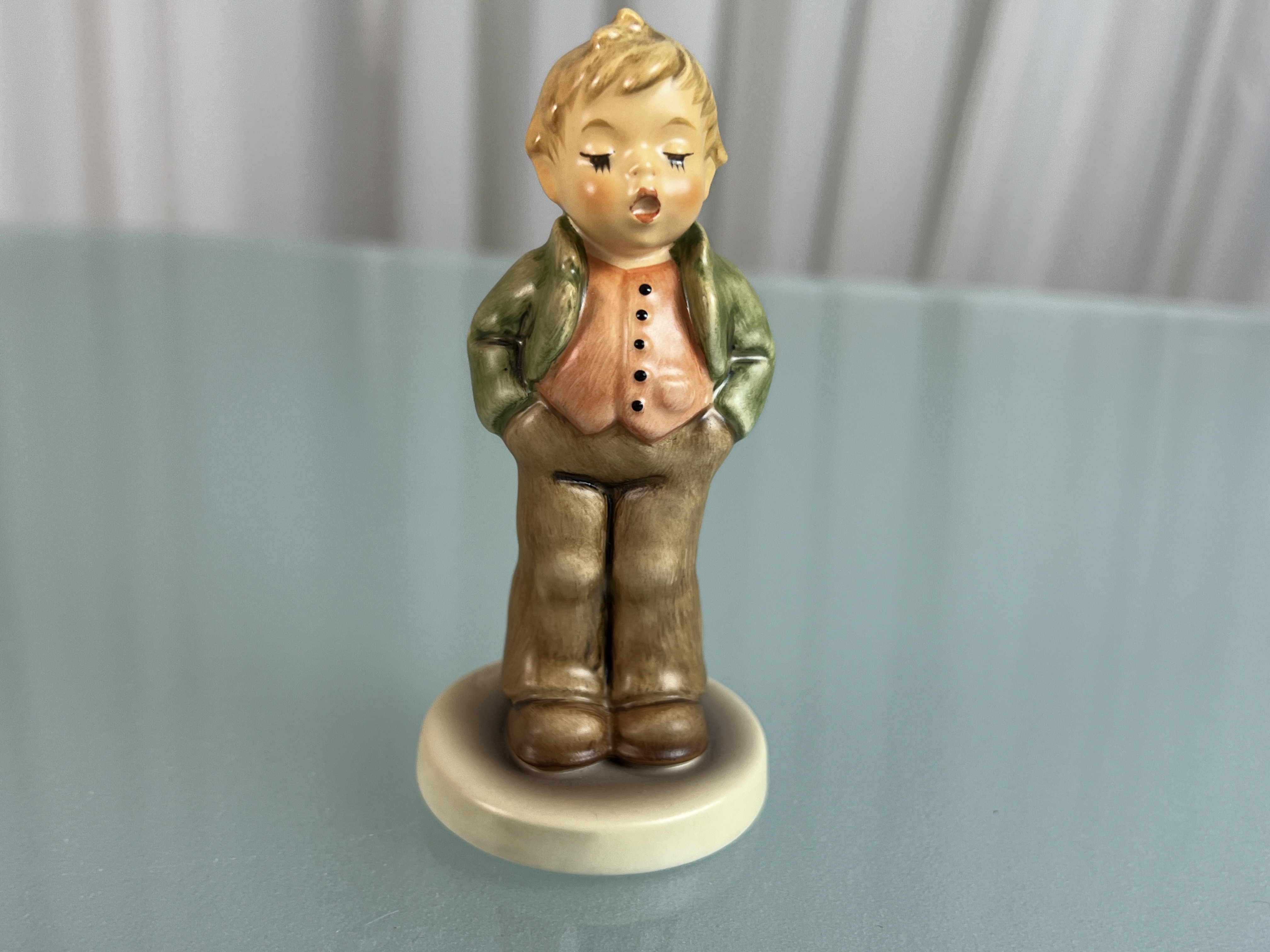  Hummel Figur 848 Erster Tenor 10 cm. 1 Wahl. Top Zustand