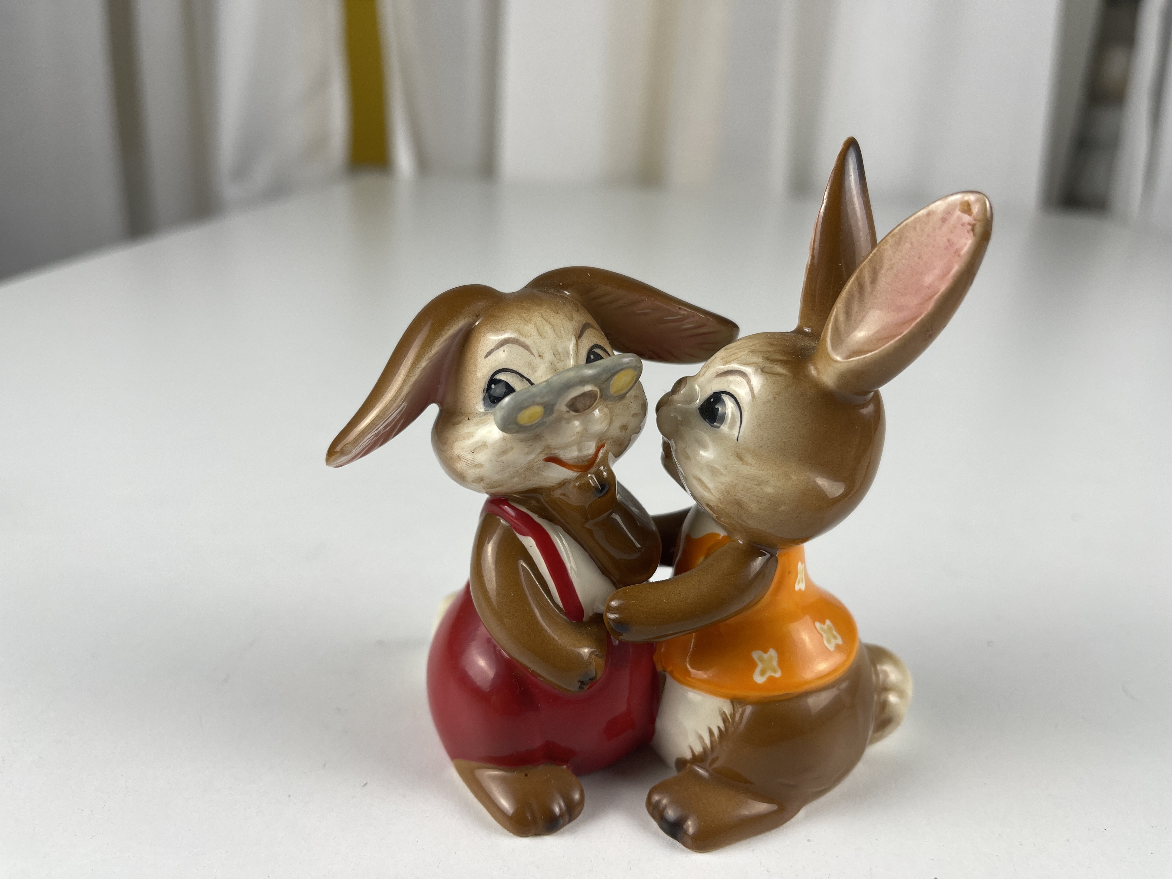 Goebel Hase Figur Porzellan Ostern 10 cm. Top Zustand  