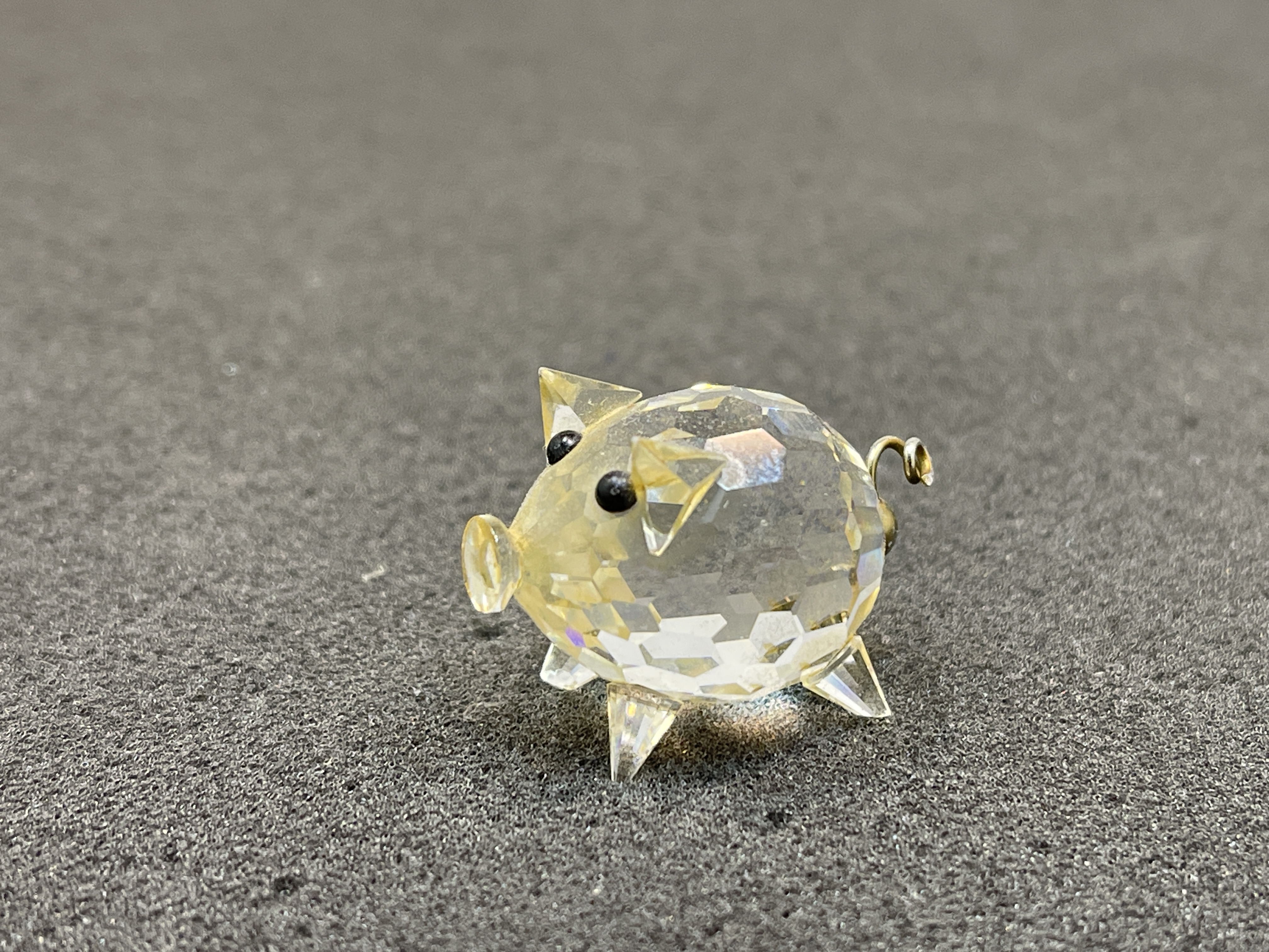  Swarovski Figur 010028 Schwein 3 cm.  Zustand siehe Fotos 