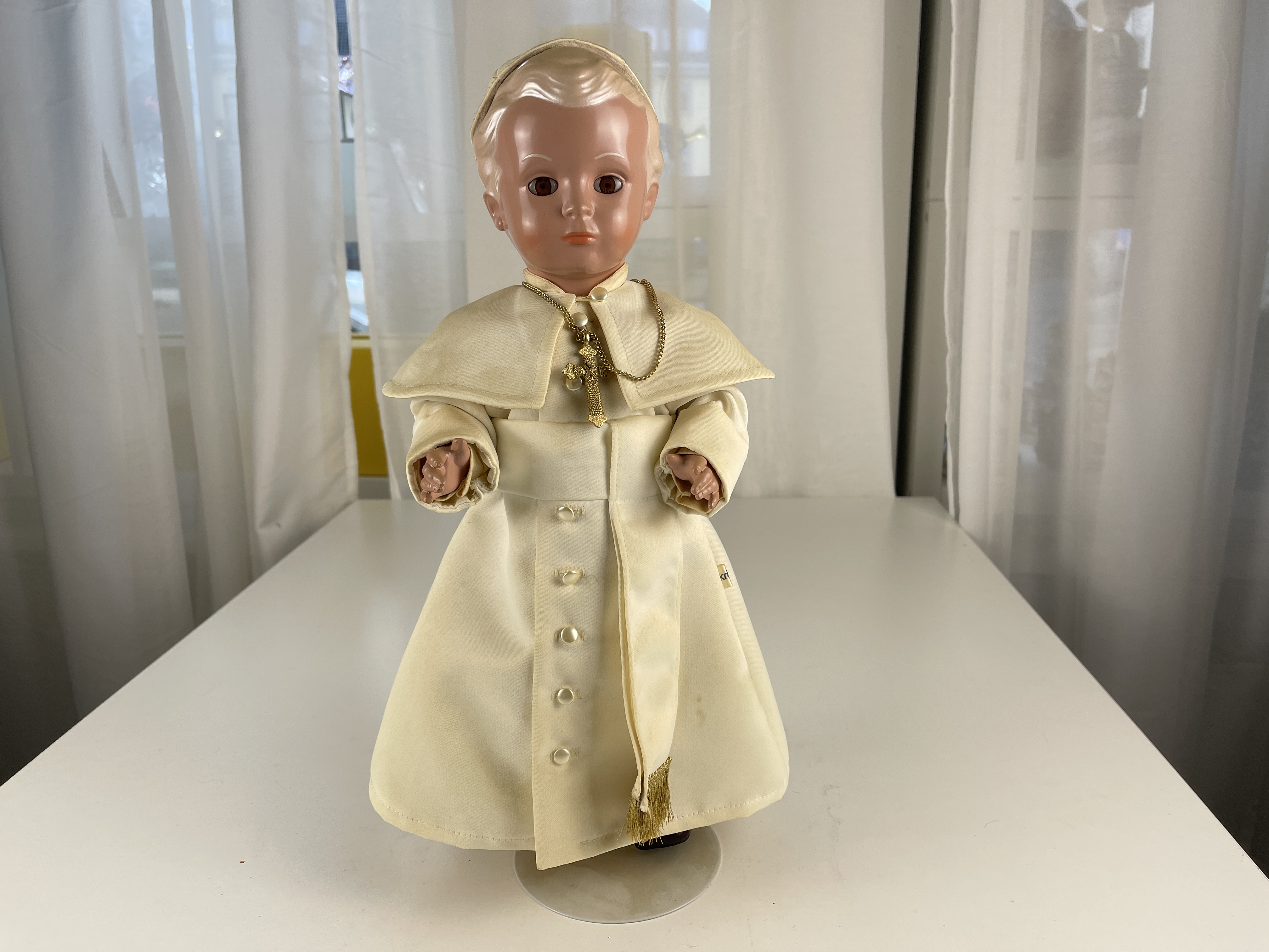 SchildkrötPuppe  Tortulon Puppe Papst Benedikt XVI 41 cm Zustand siehe Fotos Raucherhaushalt 