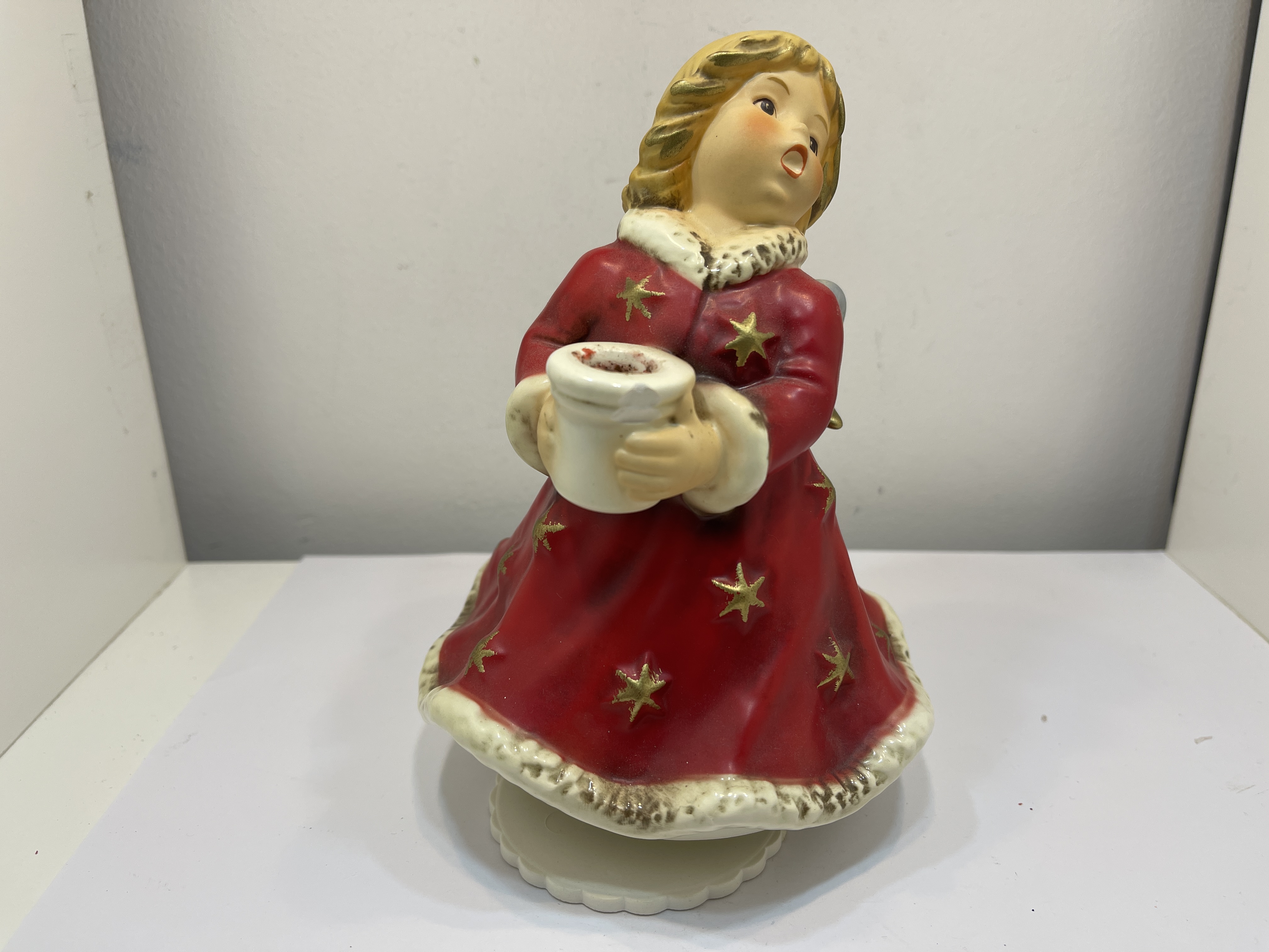 Goebel Figur 42 328 15 Engel Spieluhr  15,5 cm. 1 Wahl. Zustand  siehe Fotos 