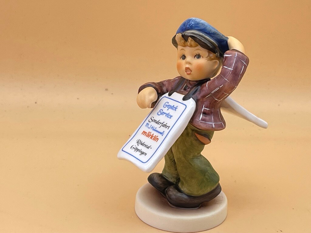 Hummel Figur 2158 Neuigkeiten 11,5 cm. 1 Wahl Top Zustand