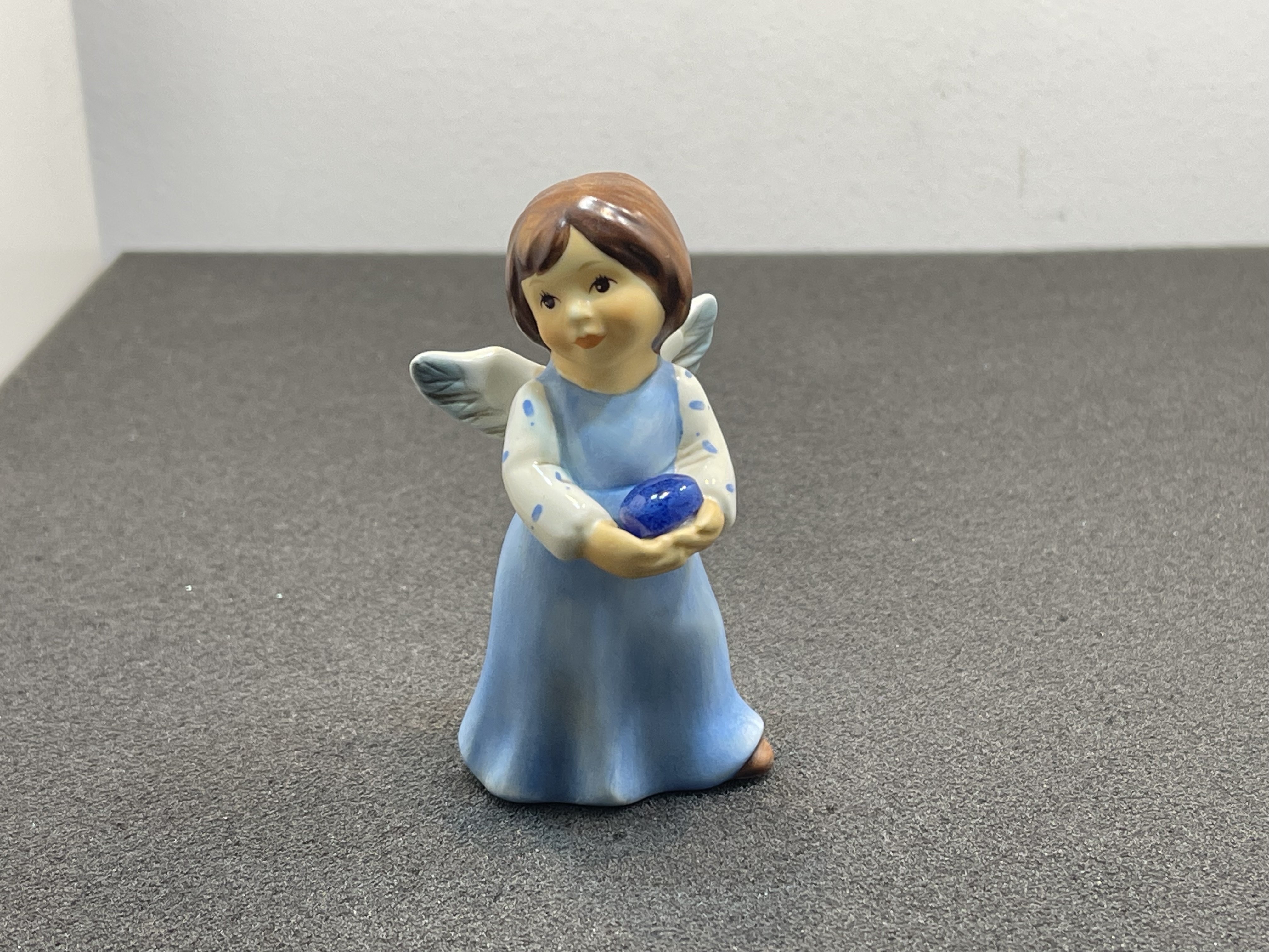 Goebel Figur Engel 41 378 Jahresengel... SW43369