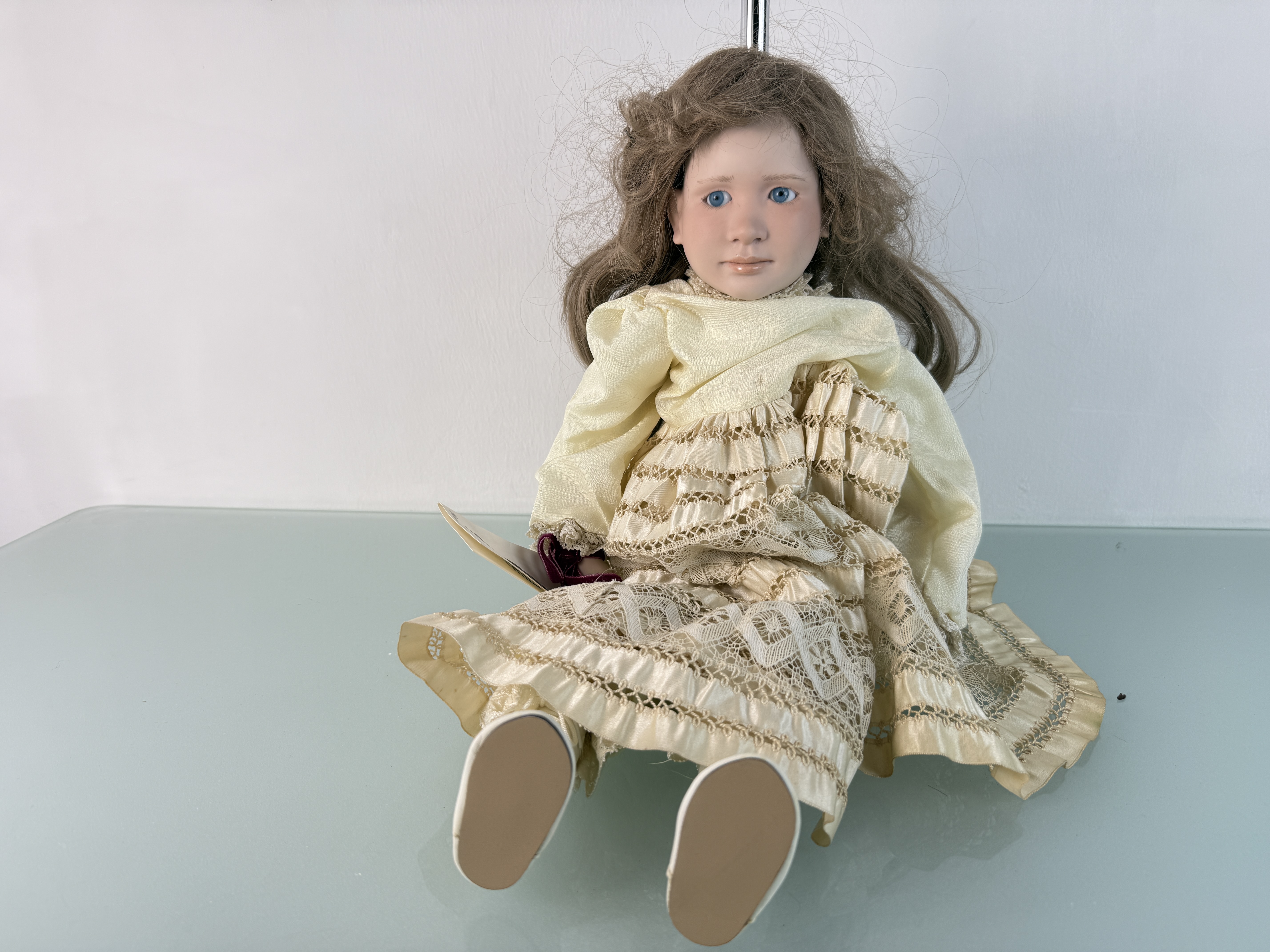 Künstlerpuppe Ruth Treffeisen Porzellan Puppe 50 cm. Top Zustand