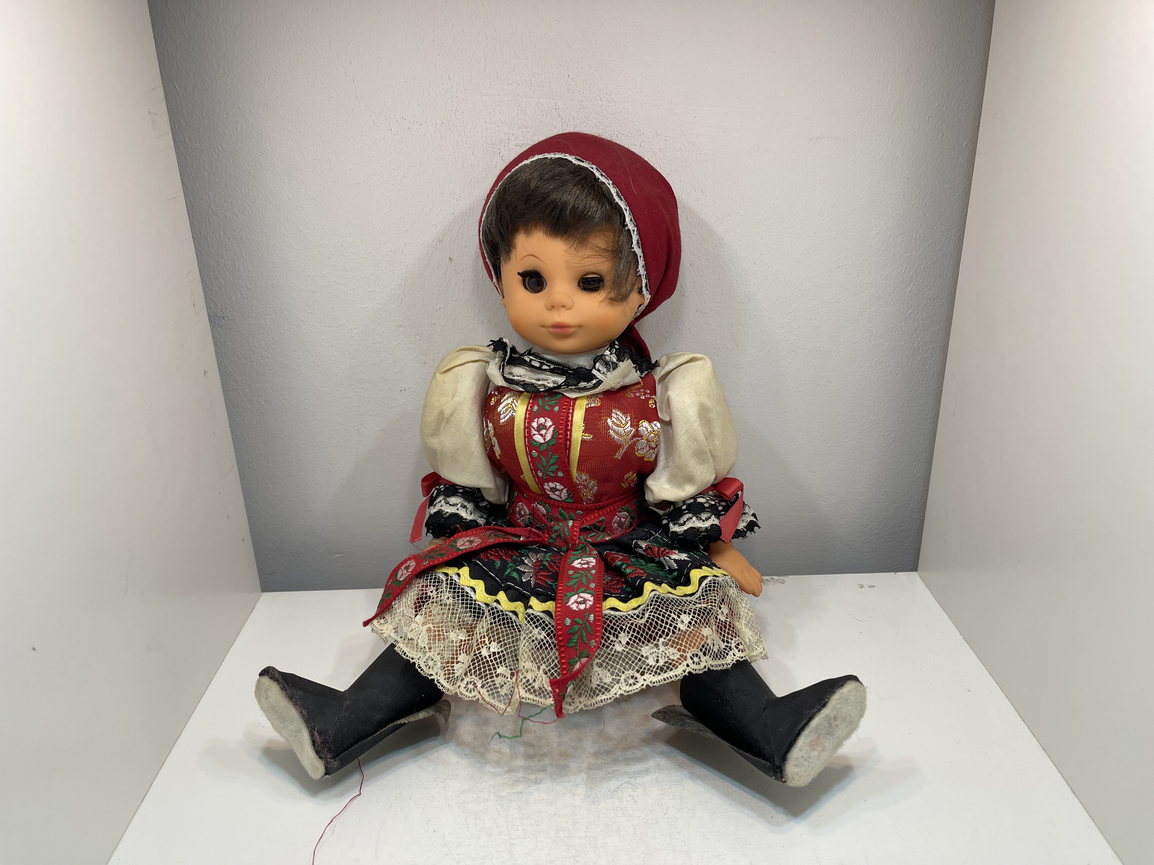 Sammler Vinyl Puppe 32 cm. Zustand siehe Fotos 