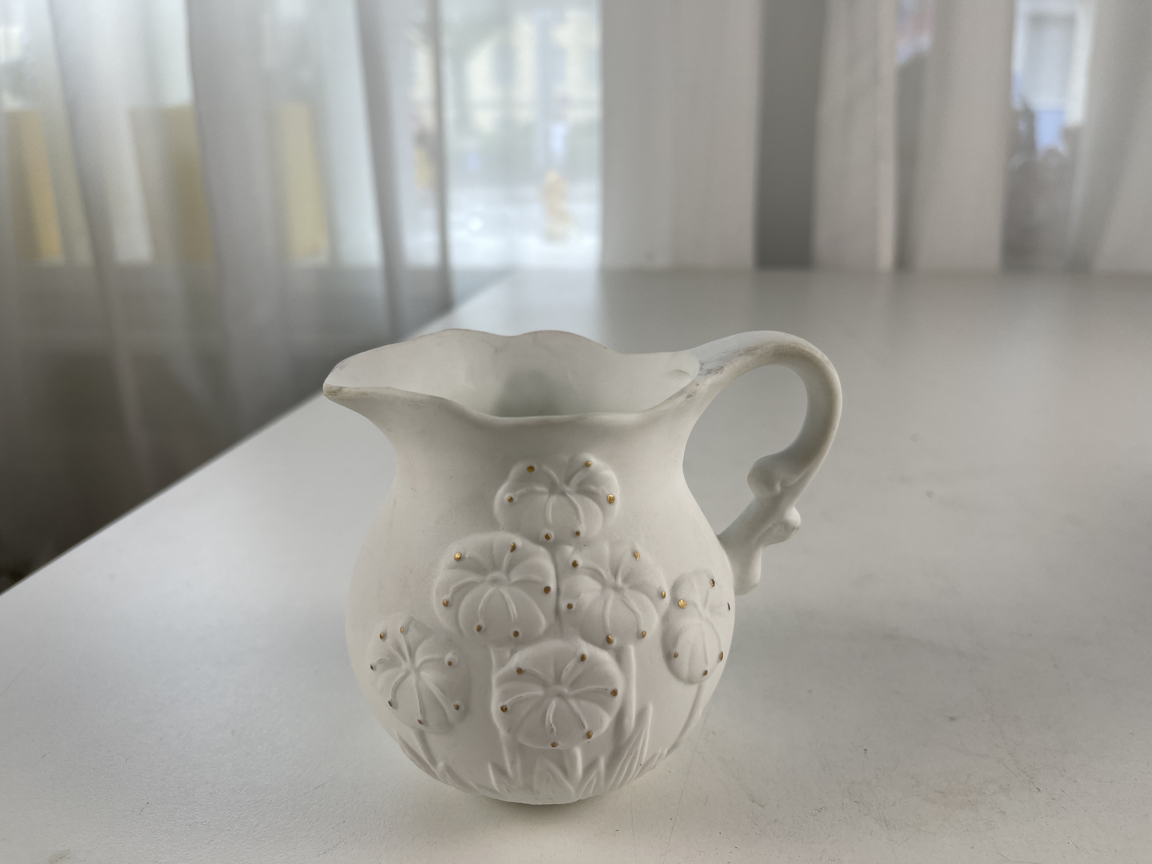 Sammler Porzellan Figur Vase Kanne 9,5 cm. - Zustand Siehe Fotos  