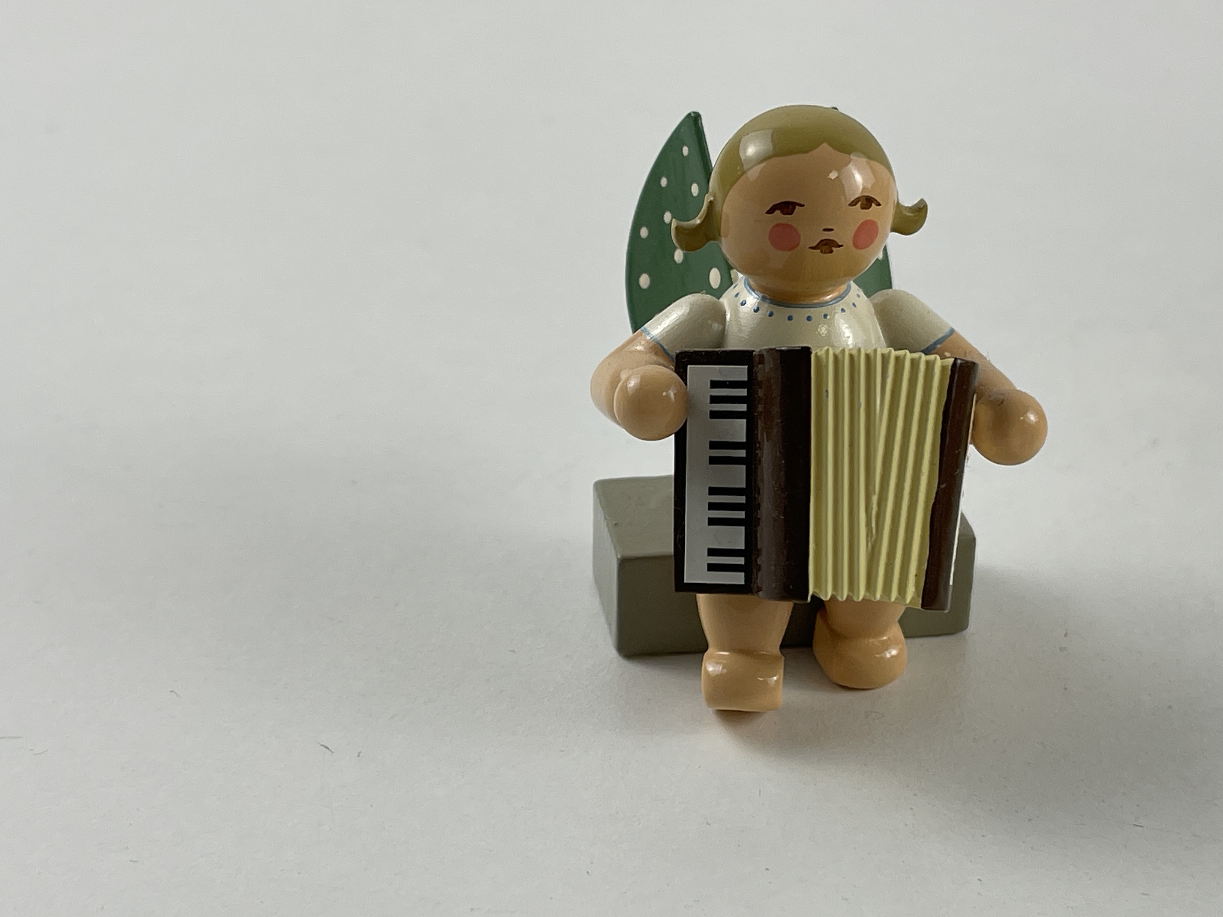 Erzgebirge Wendt und Kühn Figur Engel 5 cm. Top Zustand     