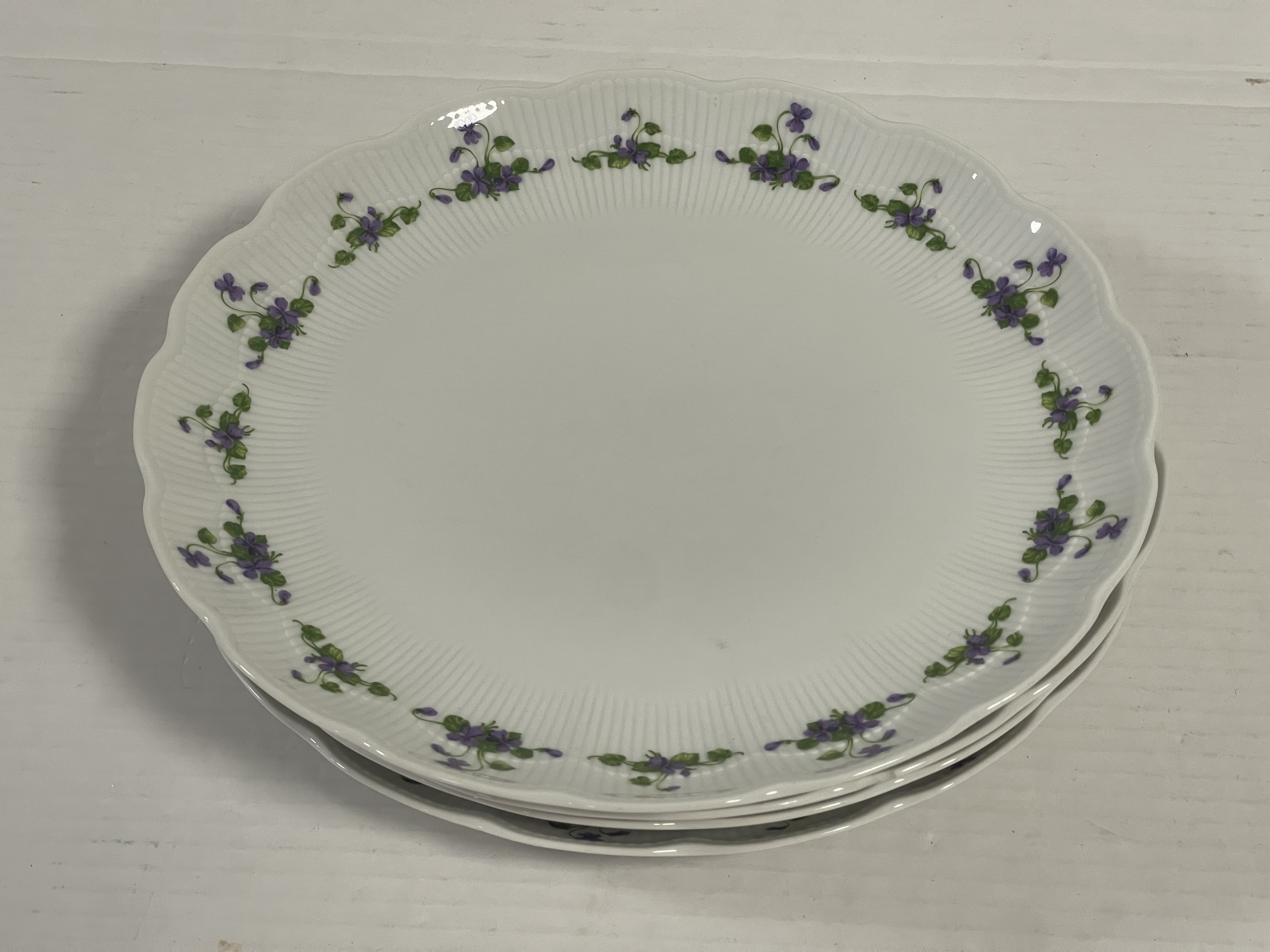 AK Kaiser Porzellan Teller  4 Stück je 24 cm - Top  Zustand