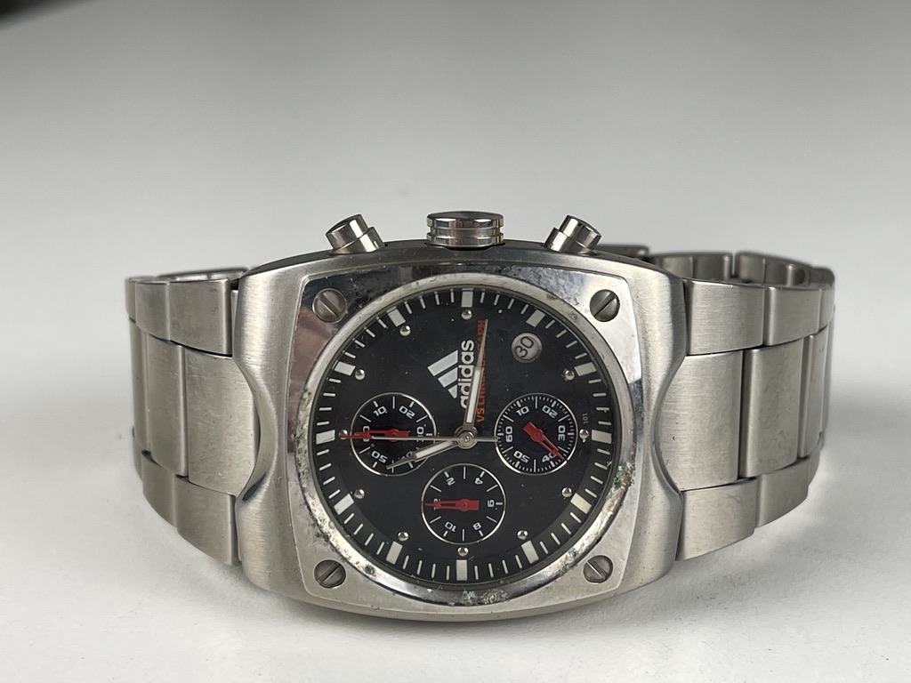ADIDAS Herren Armbanduhr Chronograph Zustand siehe Fotos 