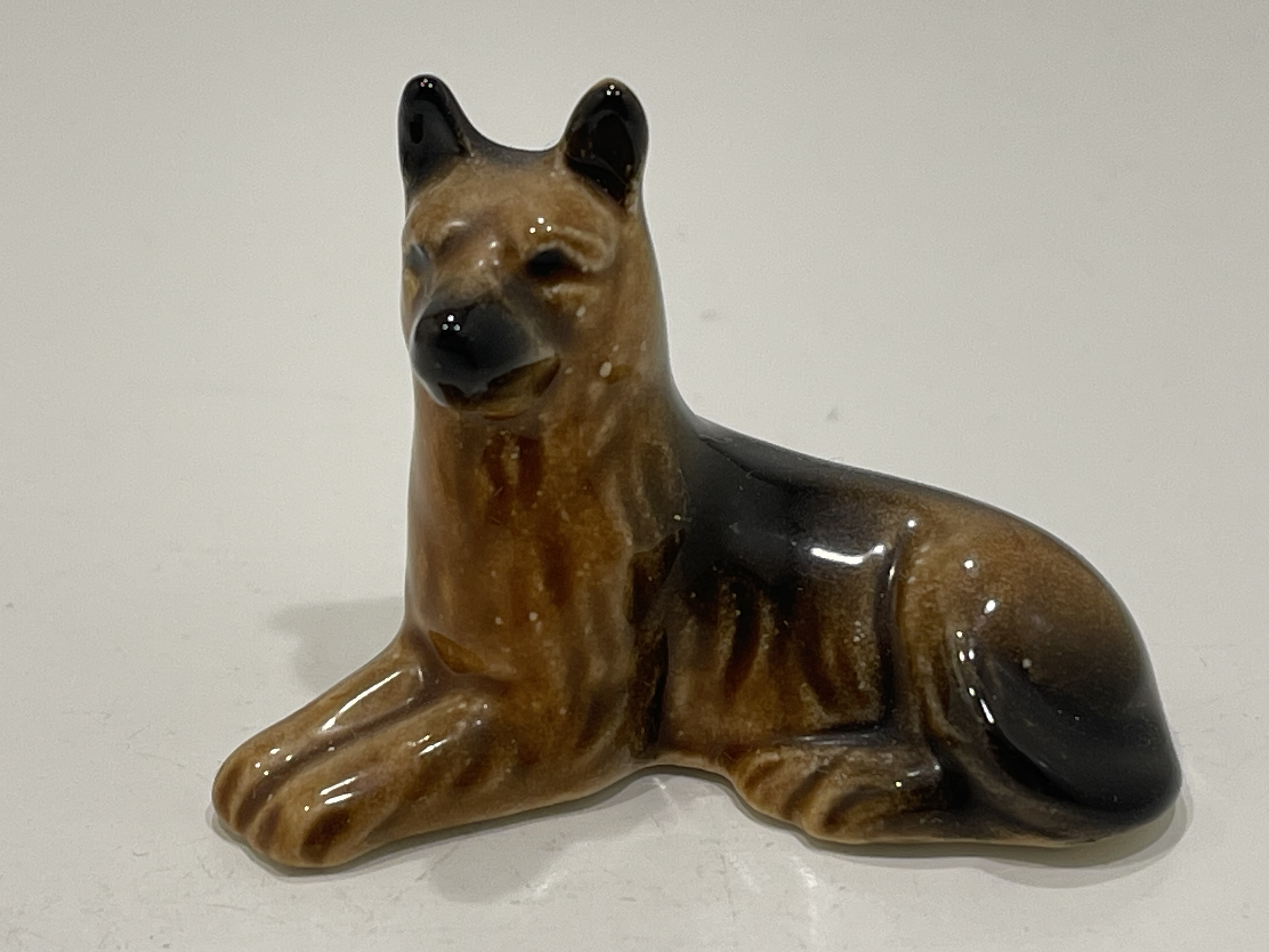 Goebel Figur Hund Schäferhund 3 x 4,5 cm.- 1 Wahl. Top Zustand  