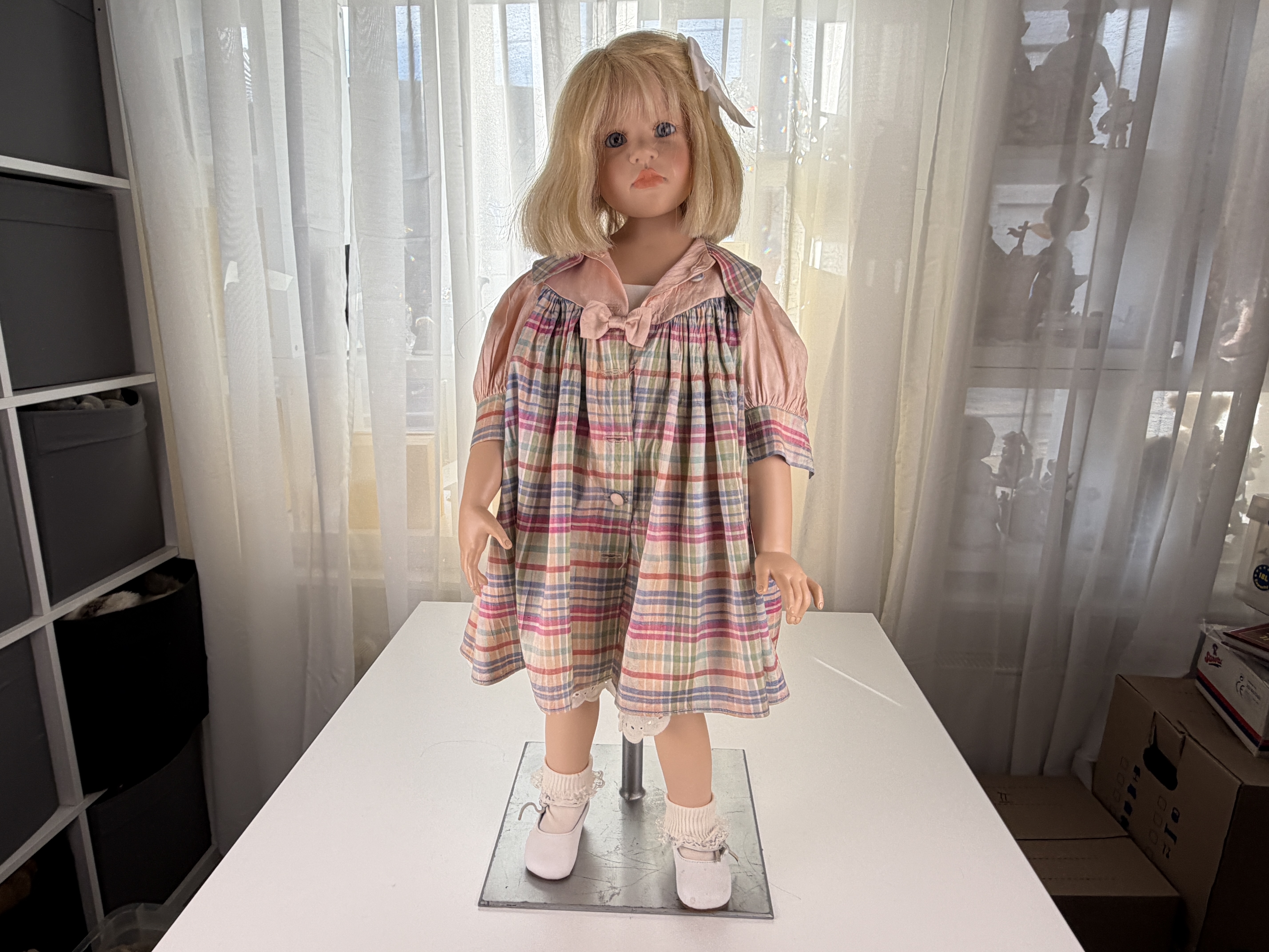 Künstlerpuppe W.P.M. Puppe Hildegard Günzel Vinyl Puppe 70 cm. Top Zustand.