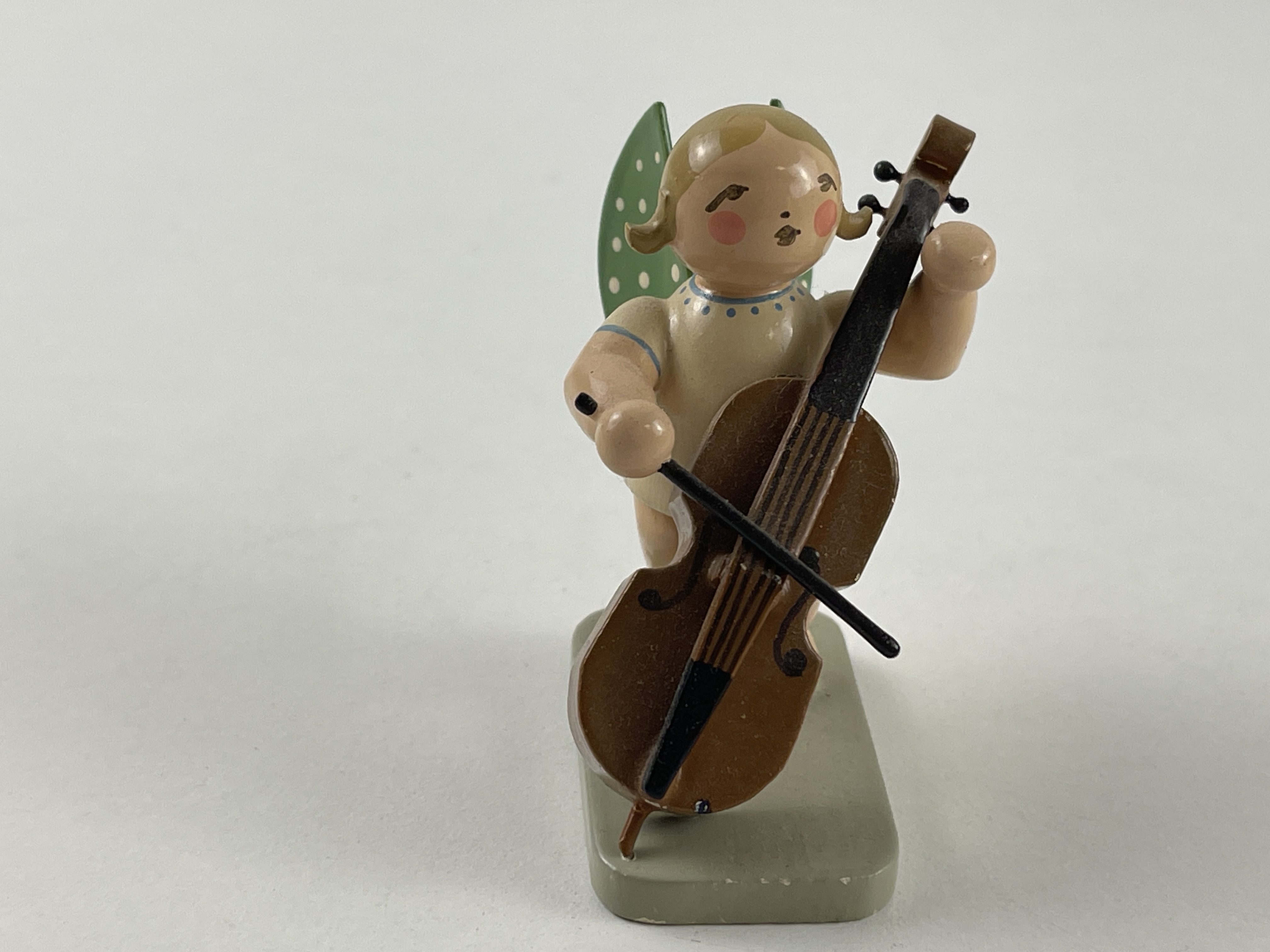 Erzgebirge Wendt und Kühn Figur Engel 6 cm. Zustand siehe Fotos   