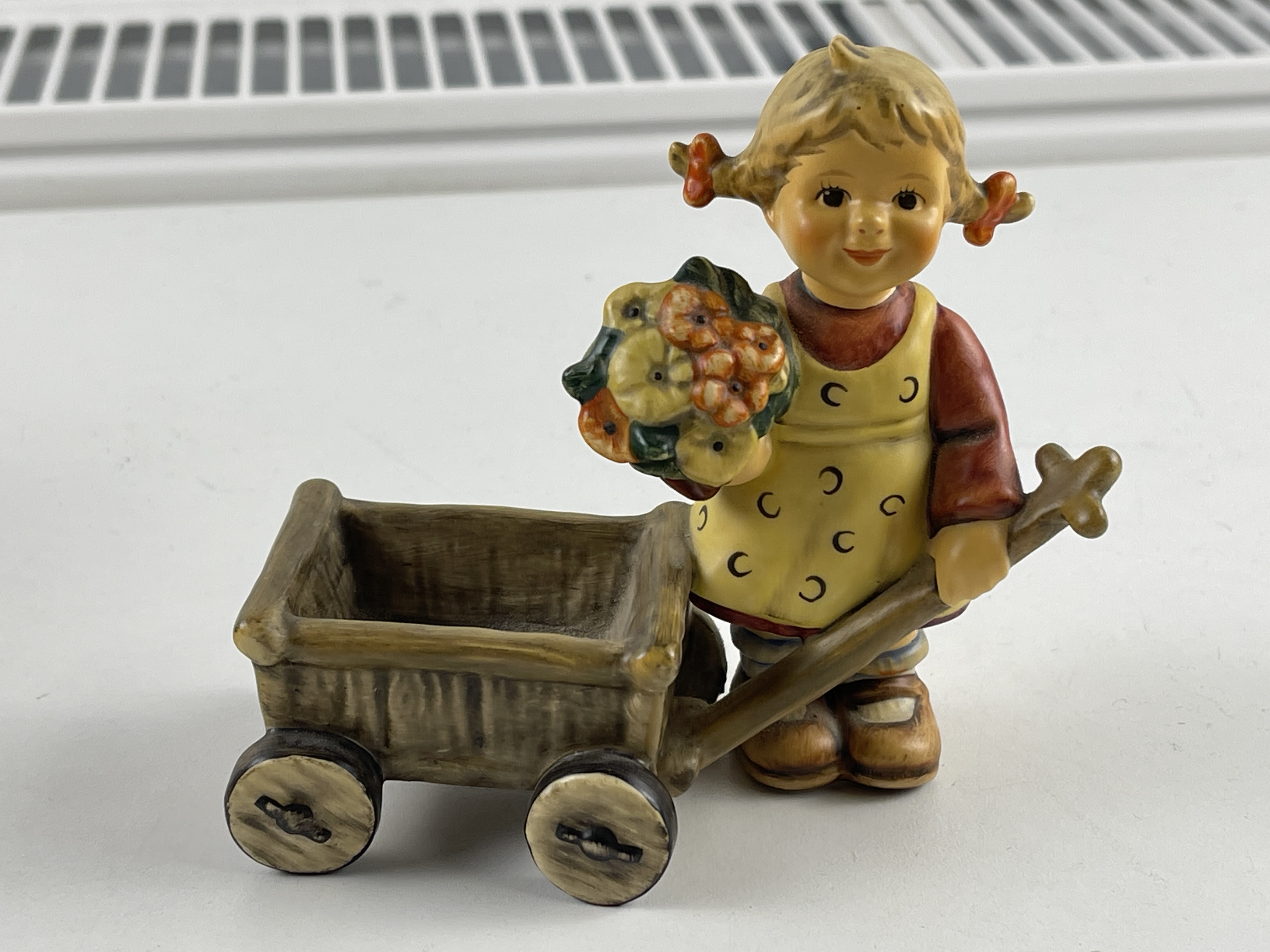 Hummel Figur 2013 So da bin Ich 10 cm. 1 Wahl Top Zustand.   