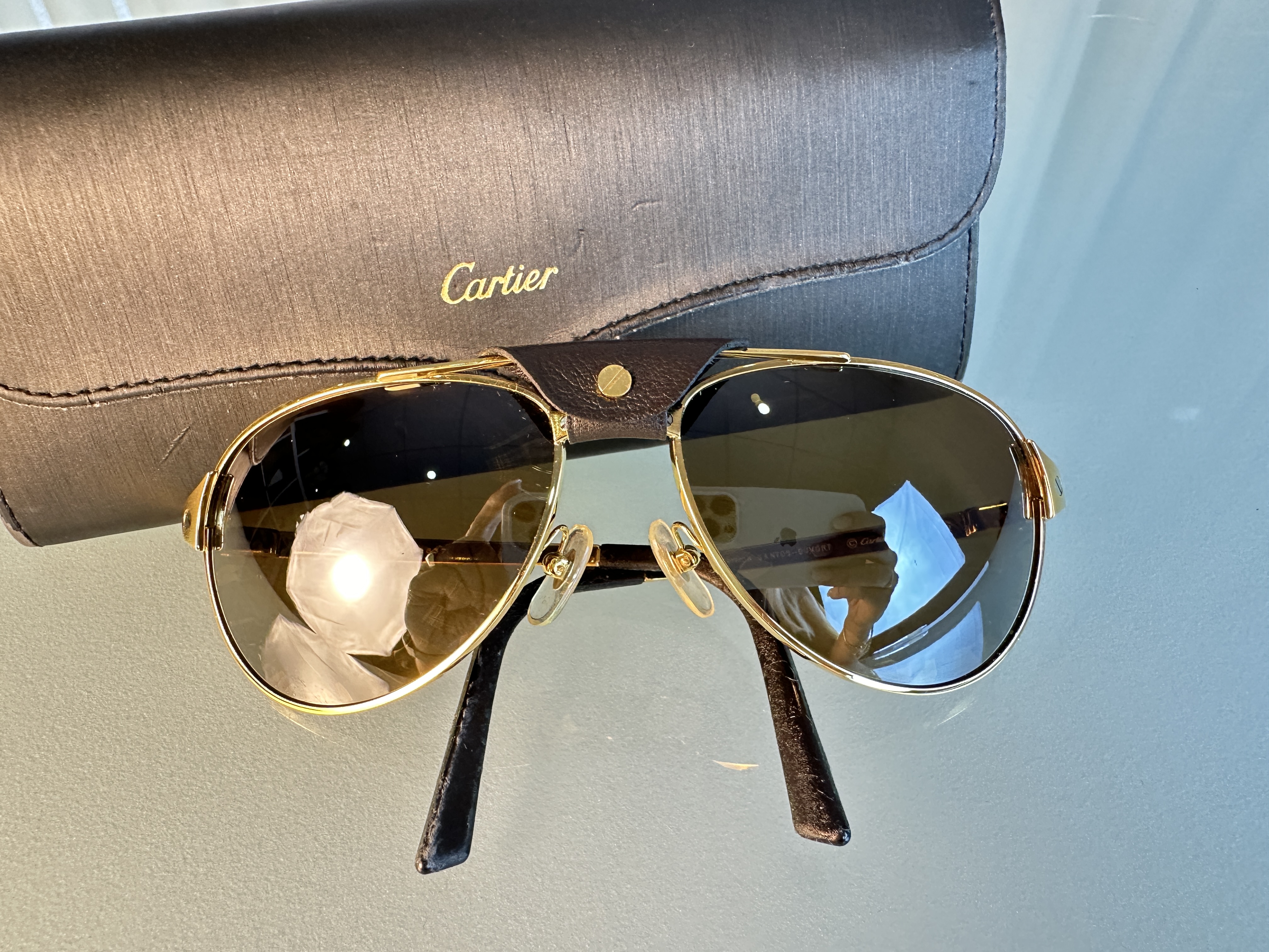 Cartier Edition Santos Dumont Sonnenbrille Leder/Gold mit Etui Zustand siehe Bilder Schöner Klassiker 