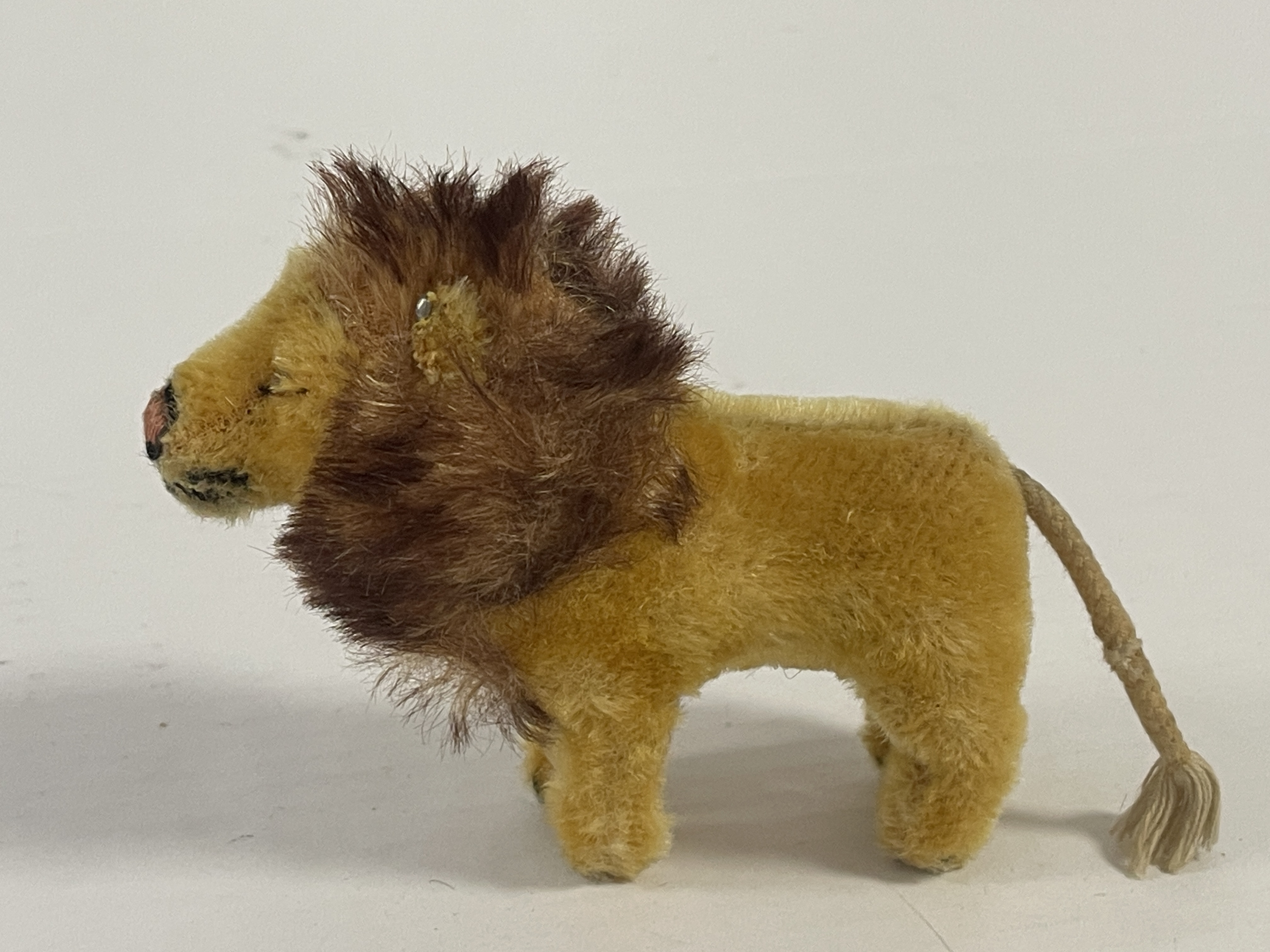 Steiff Tier Löwe 11 x 9,5 cm. Top Zustand