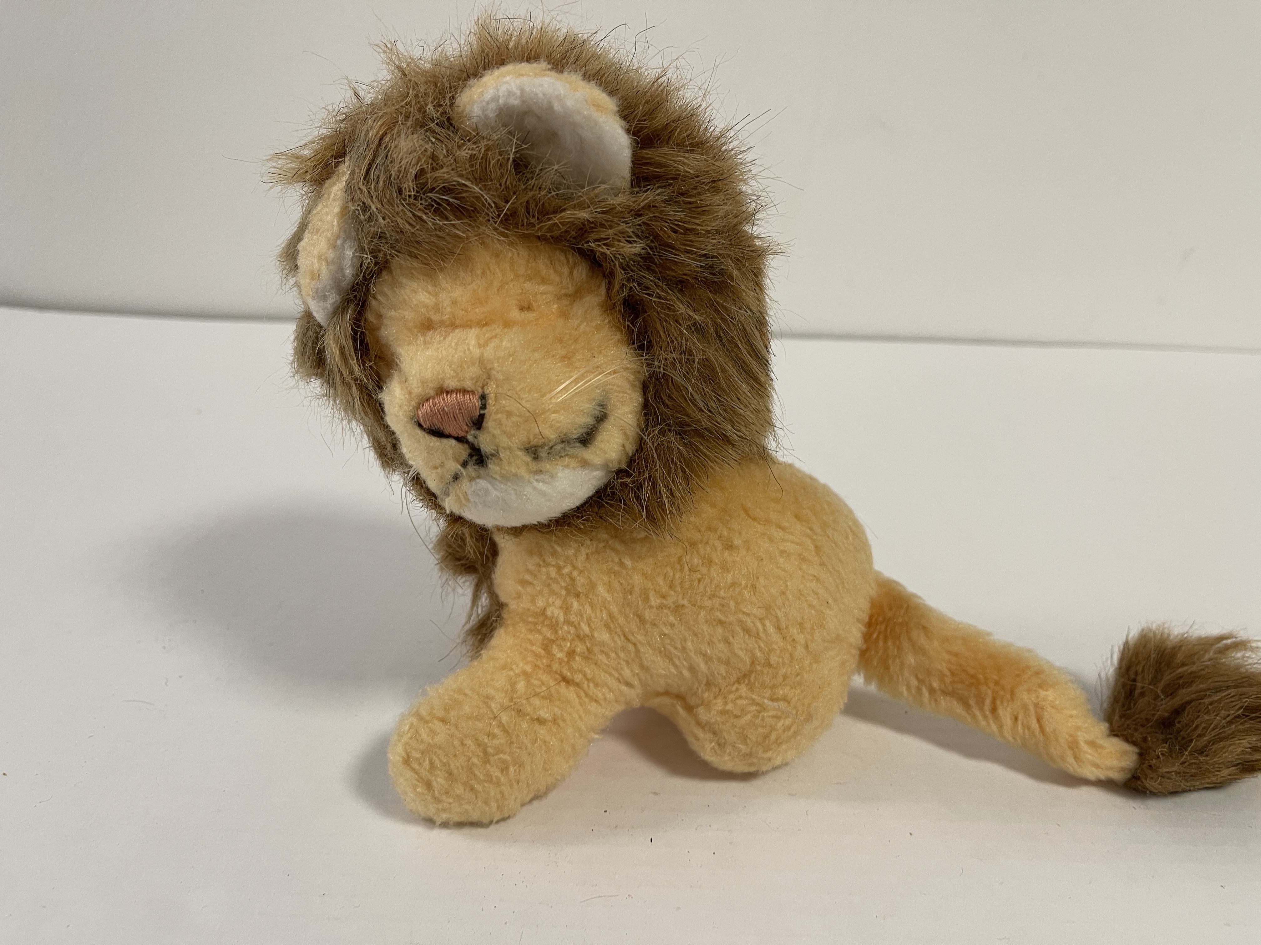 Steiff Tier Löwe  18 cm Top Zustand siehe Fotos  