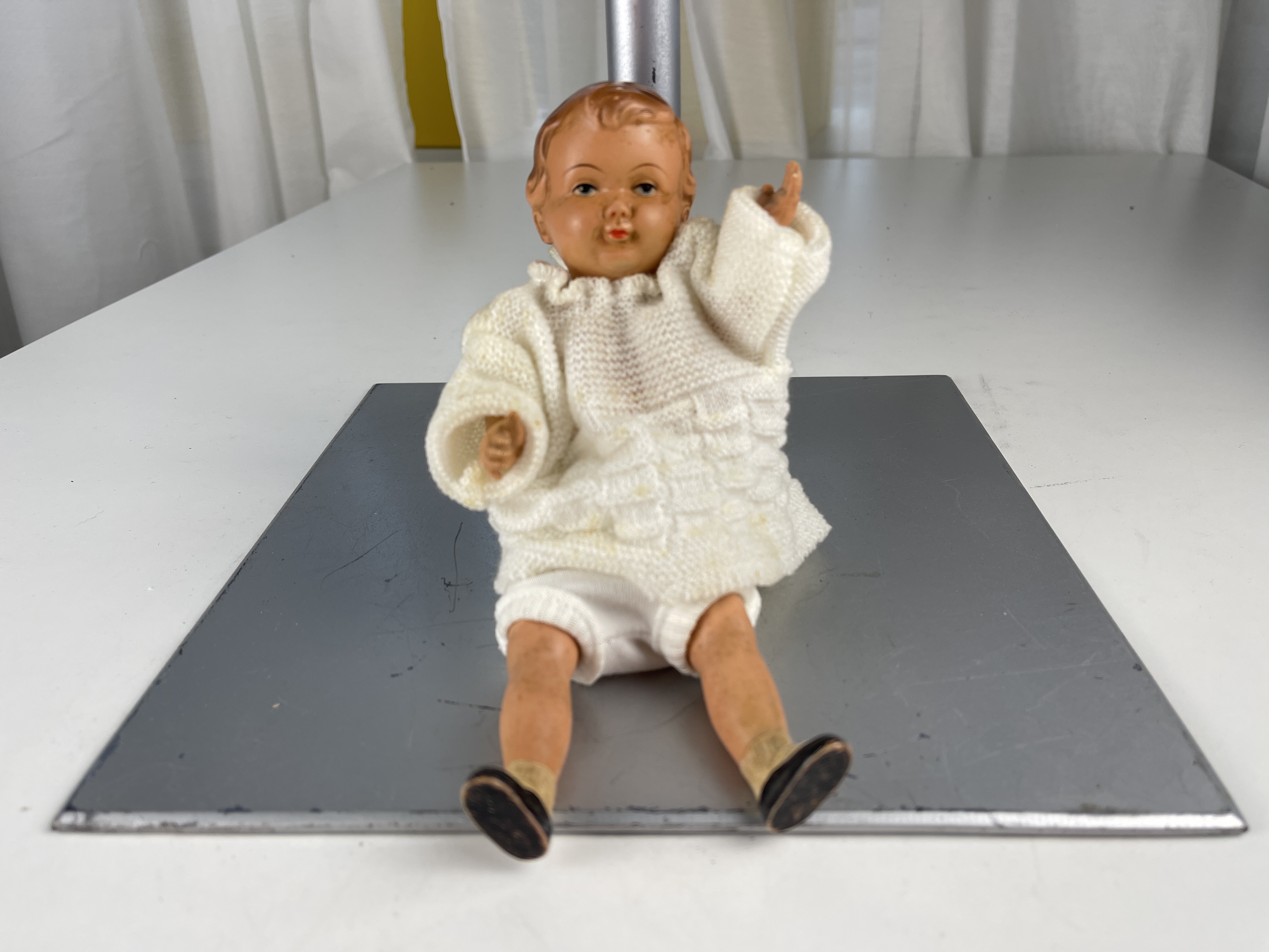 Alte Puppe Sammler Vinyl Puppe 22,5 cm. Schmutzig