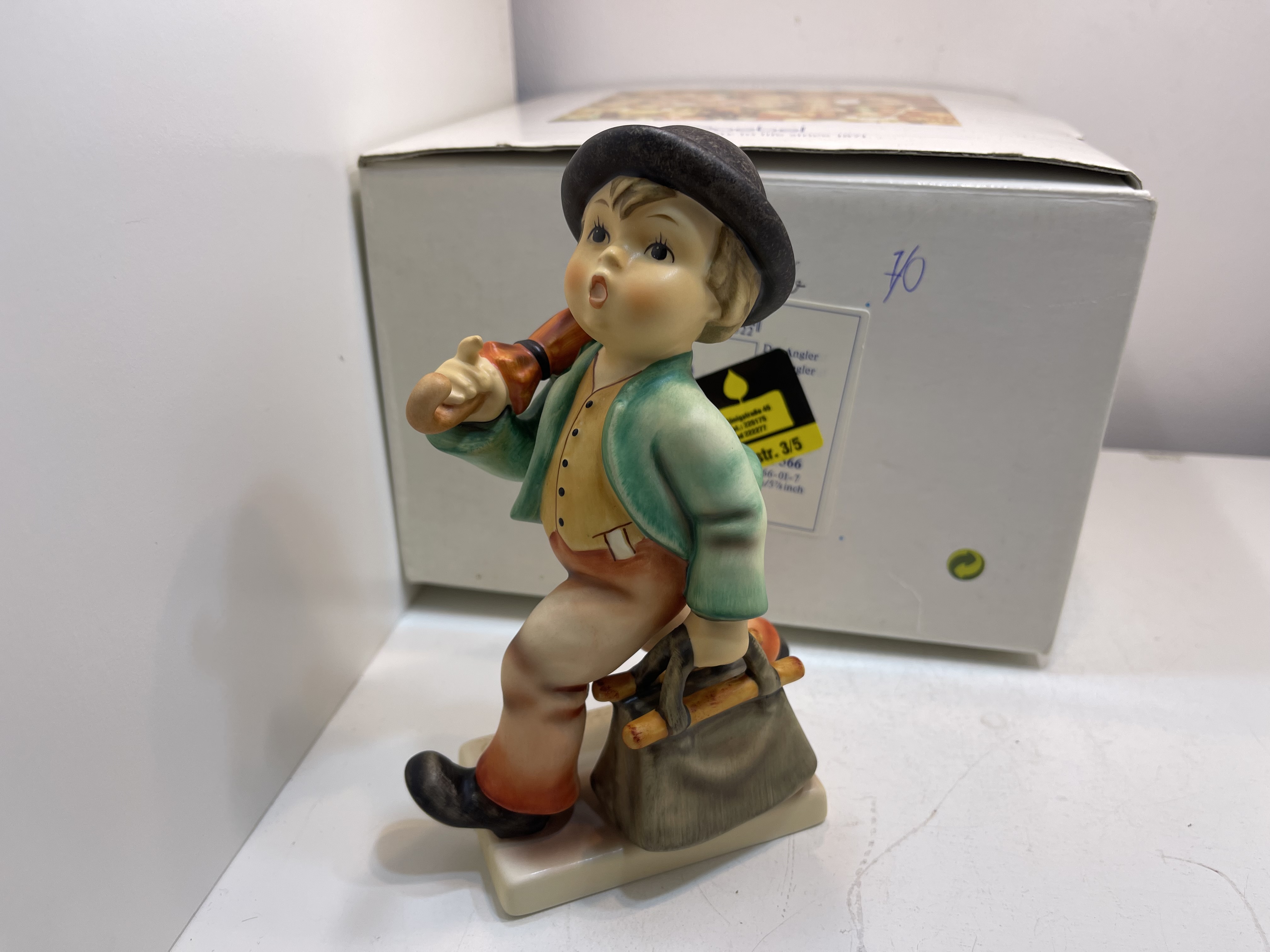 Hummel Figur 7/0 Wanderbub 16 cm. 1 Wahl. OVP Top Zustand  Hummel Figur 7/0 Wanderbub 16 cm. 1 Wahl. OVP Top Zustand