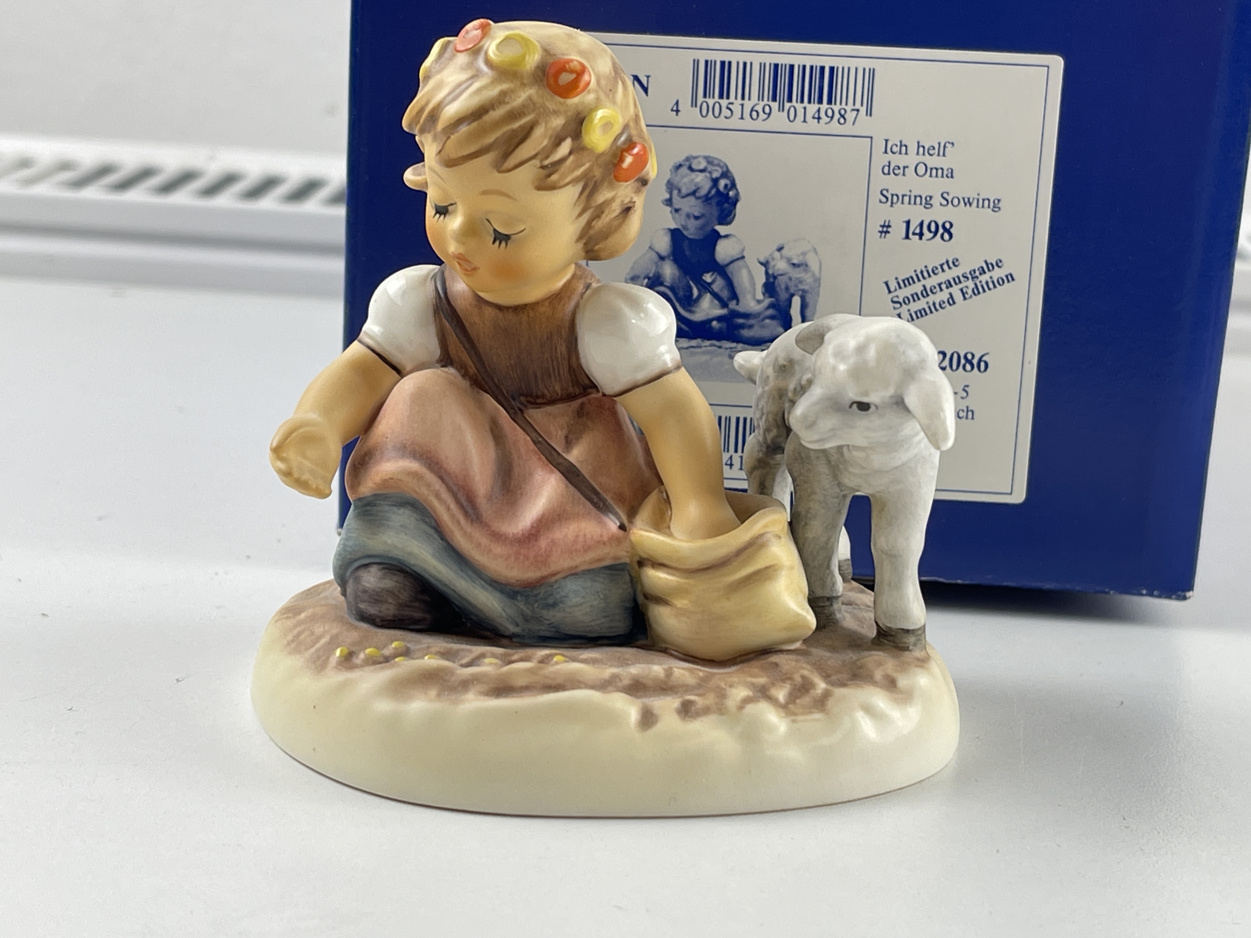 Hummel Figur 2086 Ich helf der Oma 9 cm ovp. - 1 Wahl - Top Zustand 
