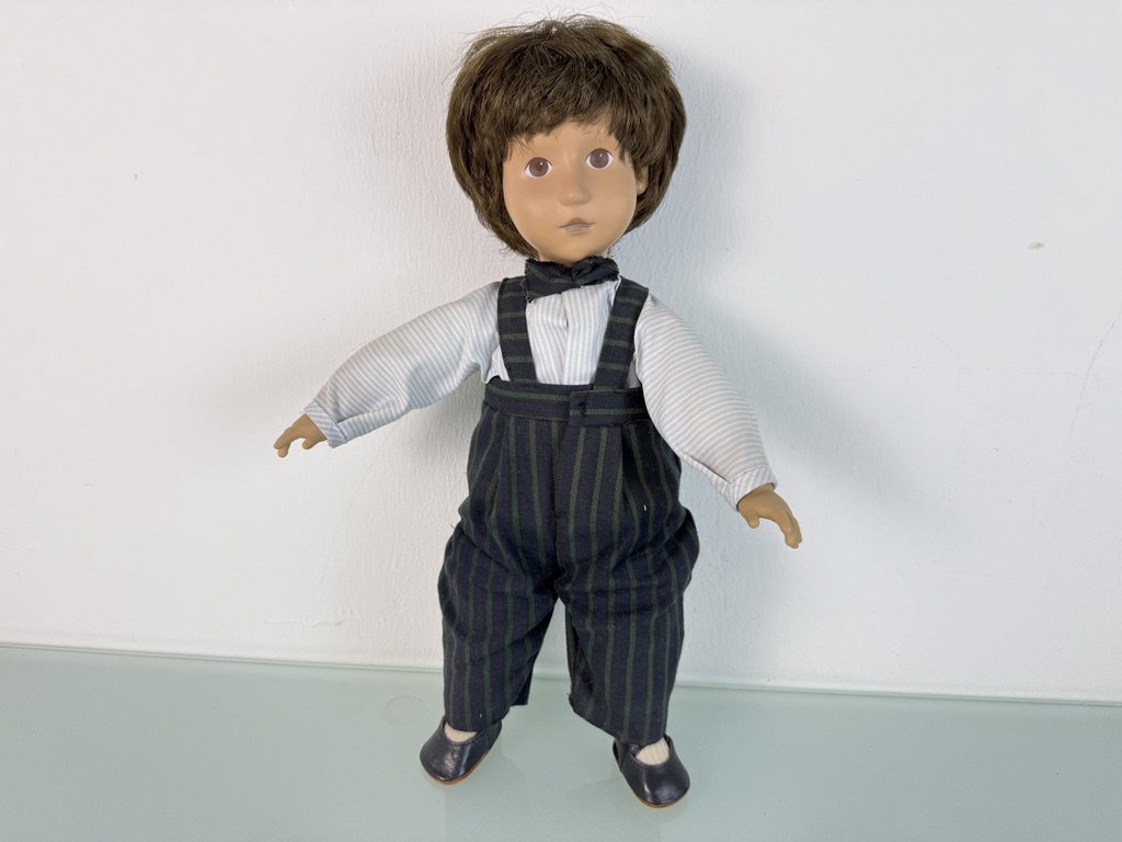  Künstlerpuppe Vinyl Puppe 42 cm. Top Zustand    