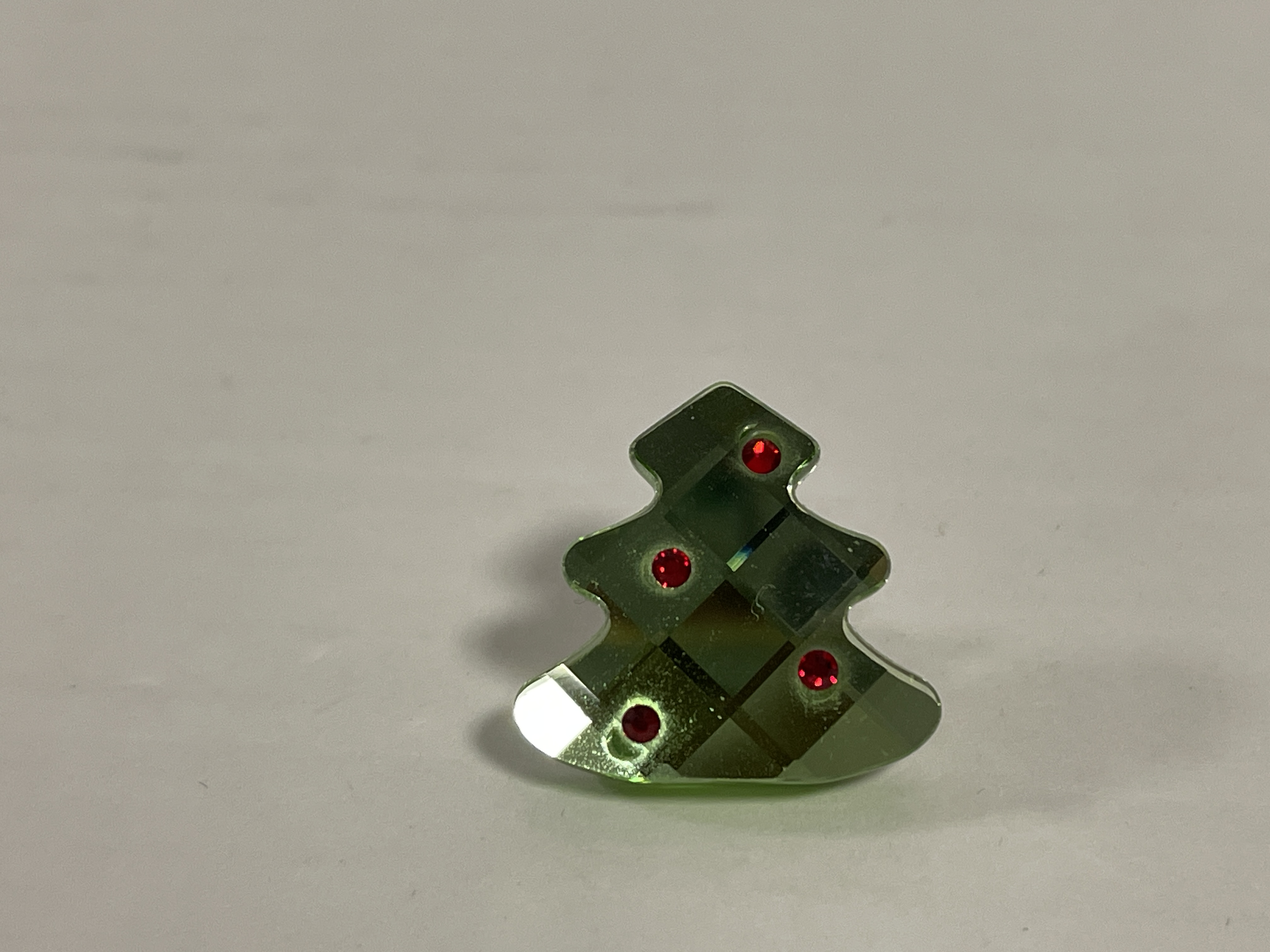 Swarovski Figur Brosche  Pin Tannenbaum 2,5 cm. - Top Zustand