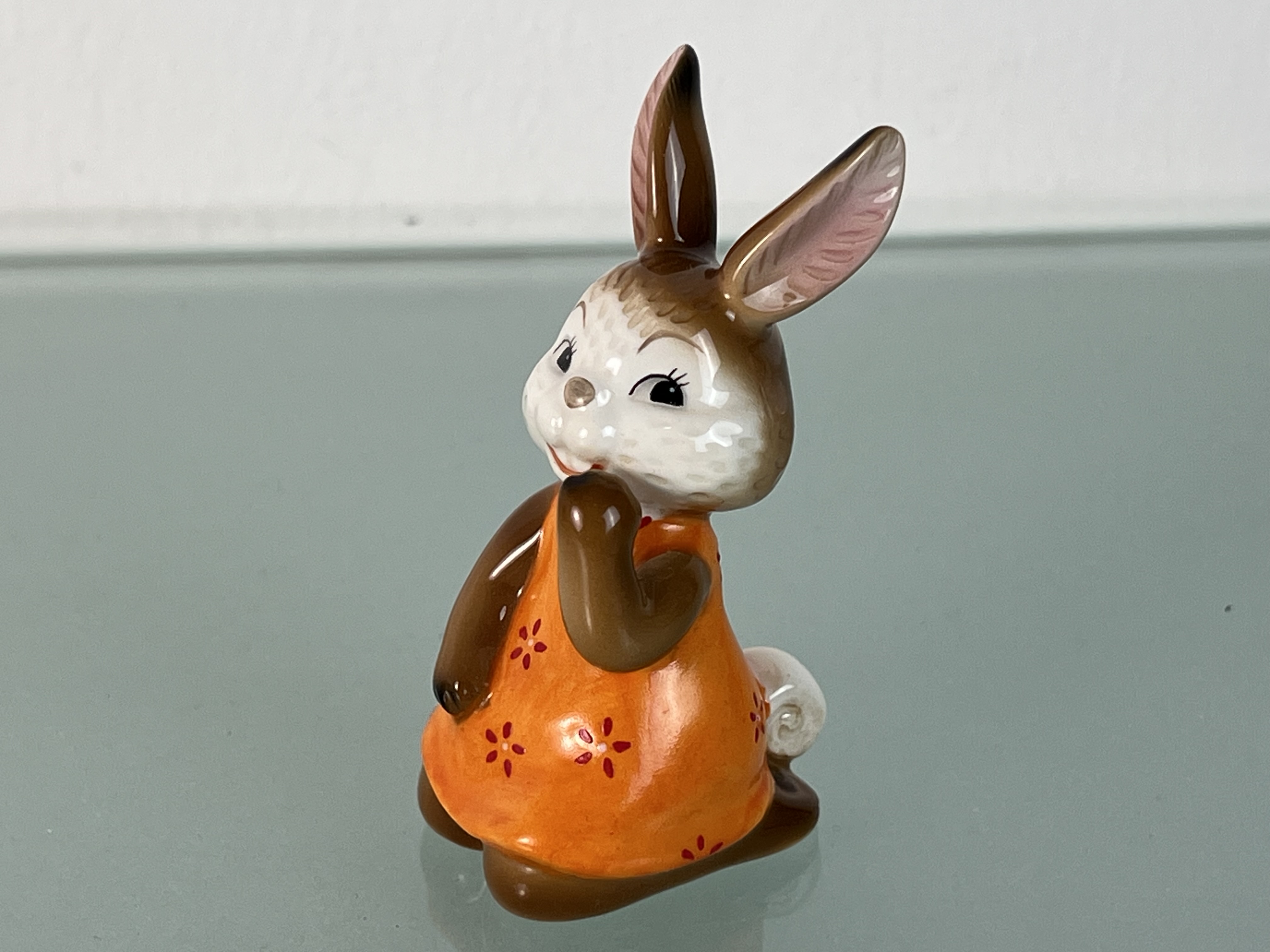 Goebel Hase Figur Porzellan 8,6 cm. Top Zustand 