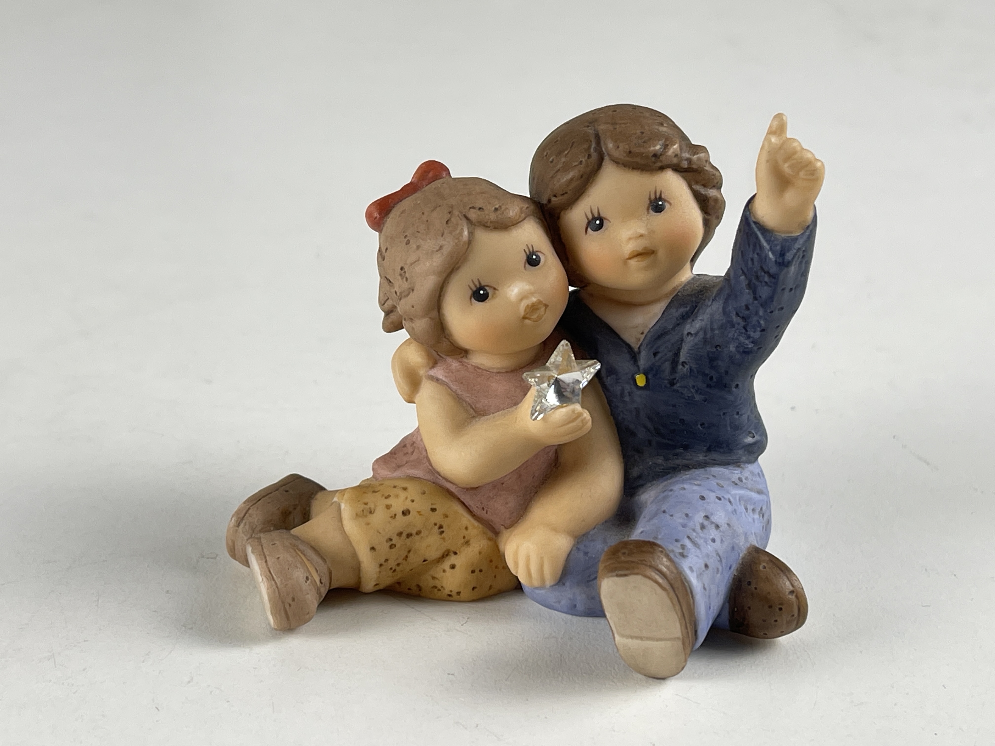  Goebel Figur Nina Marco 6 cm.- 1 Wahl. Top Zustand   