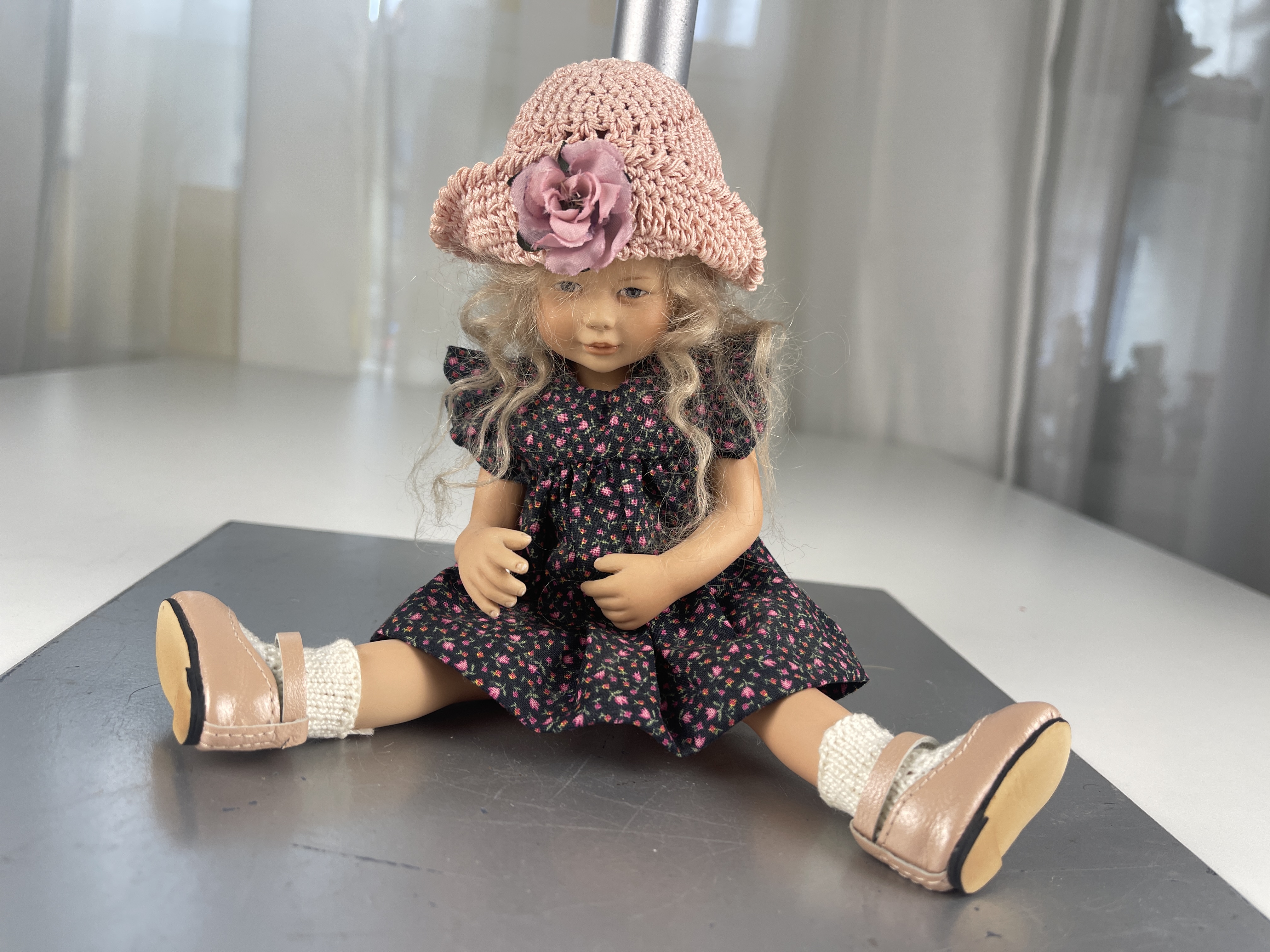 Künstlerpuppe Eva Danker Porzellan Puppe 22 cm - Top Zustand