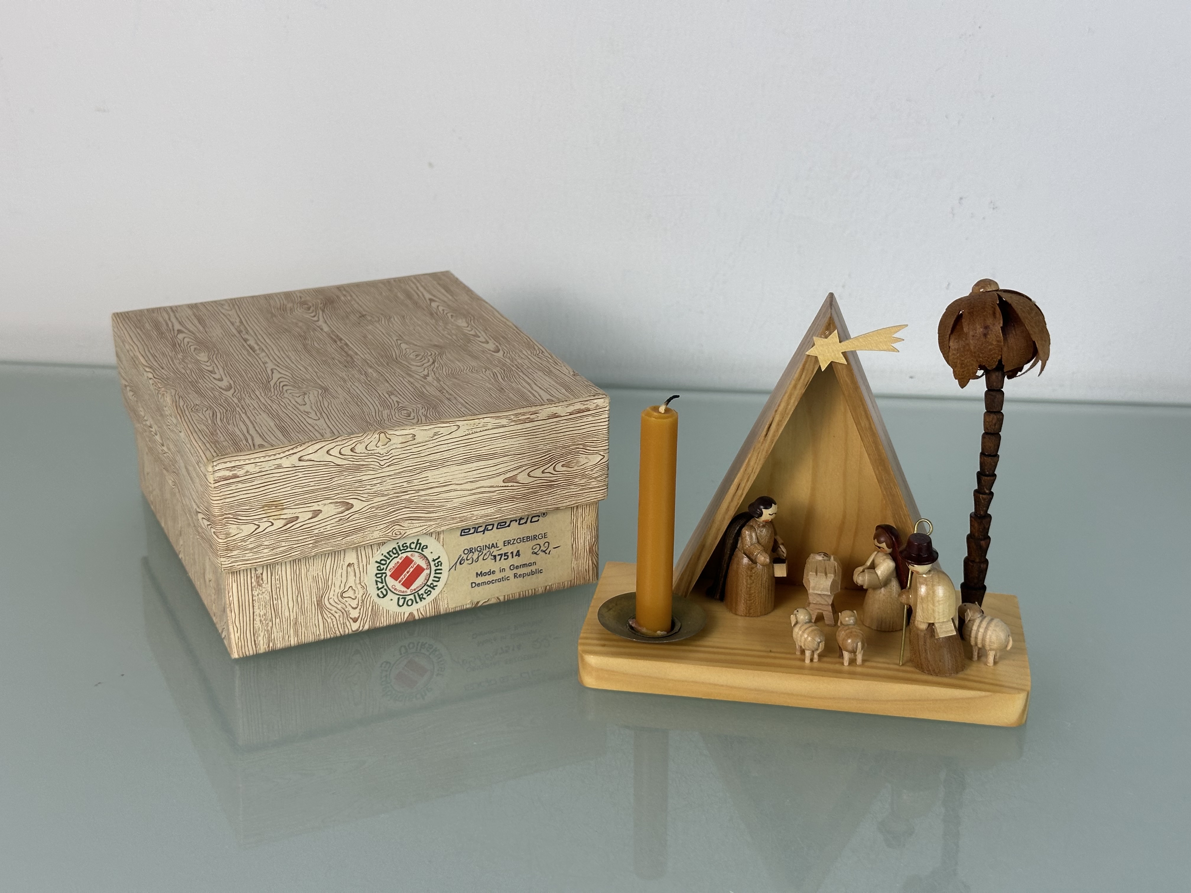 Erzgebirge Seiffener Christi Geburt, Weihnachtskrippe 14 x 15,2 x 7,2 cm. Top Zustand