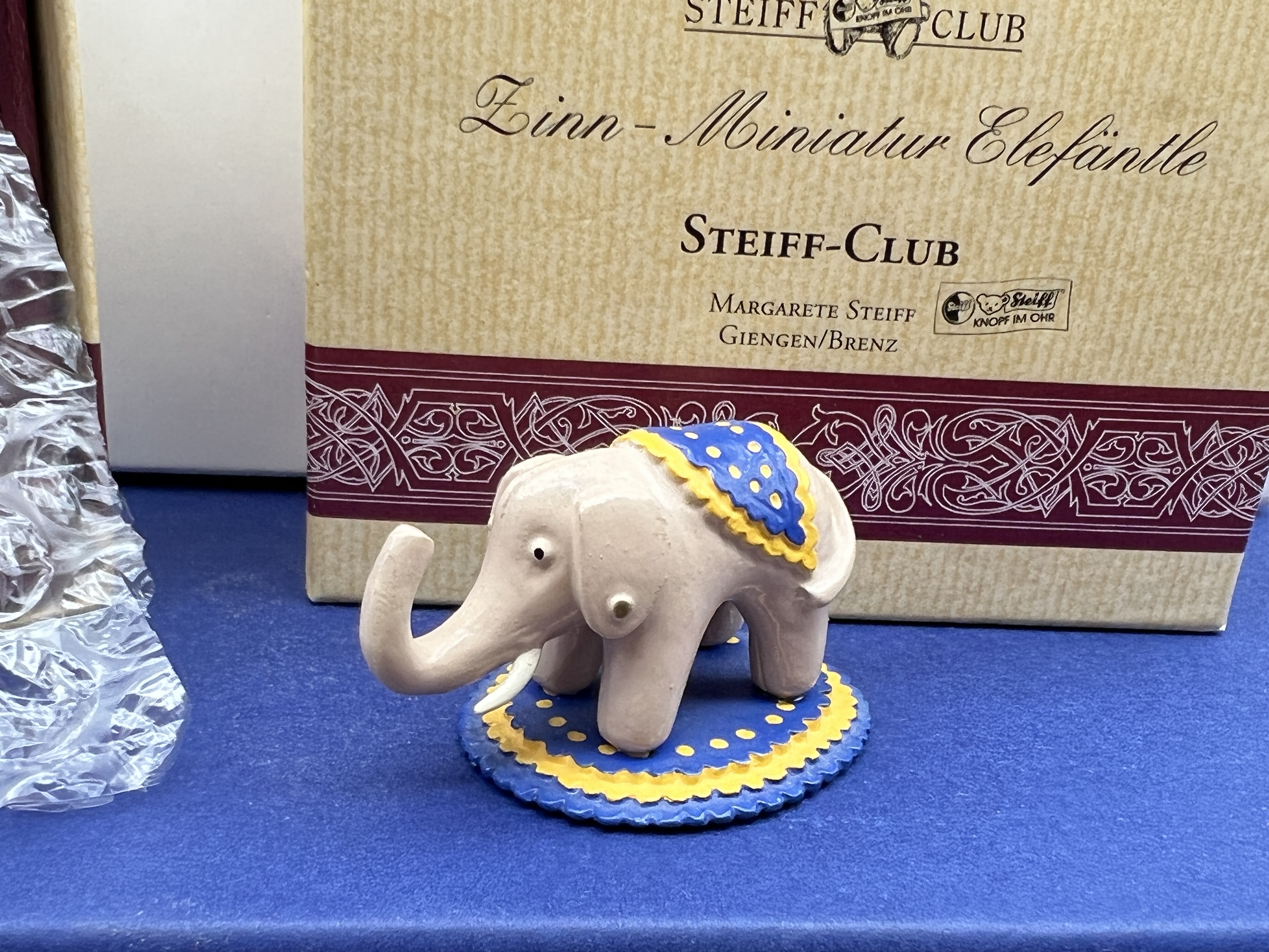 Steiff Zinn Miniatur Elefant 3 x 4,5 cm. Top Zustand 
