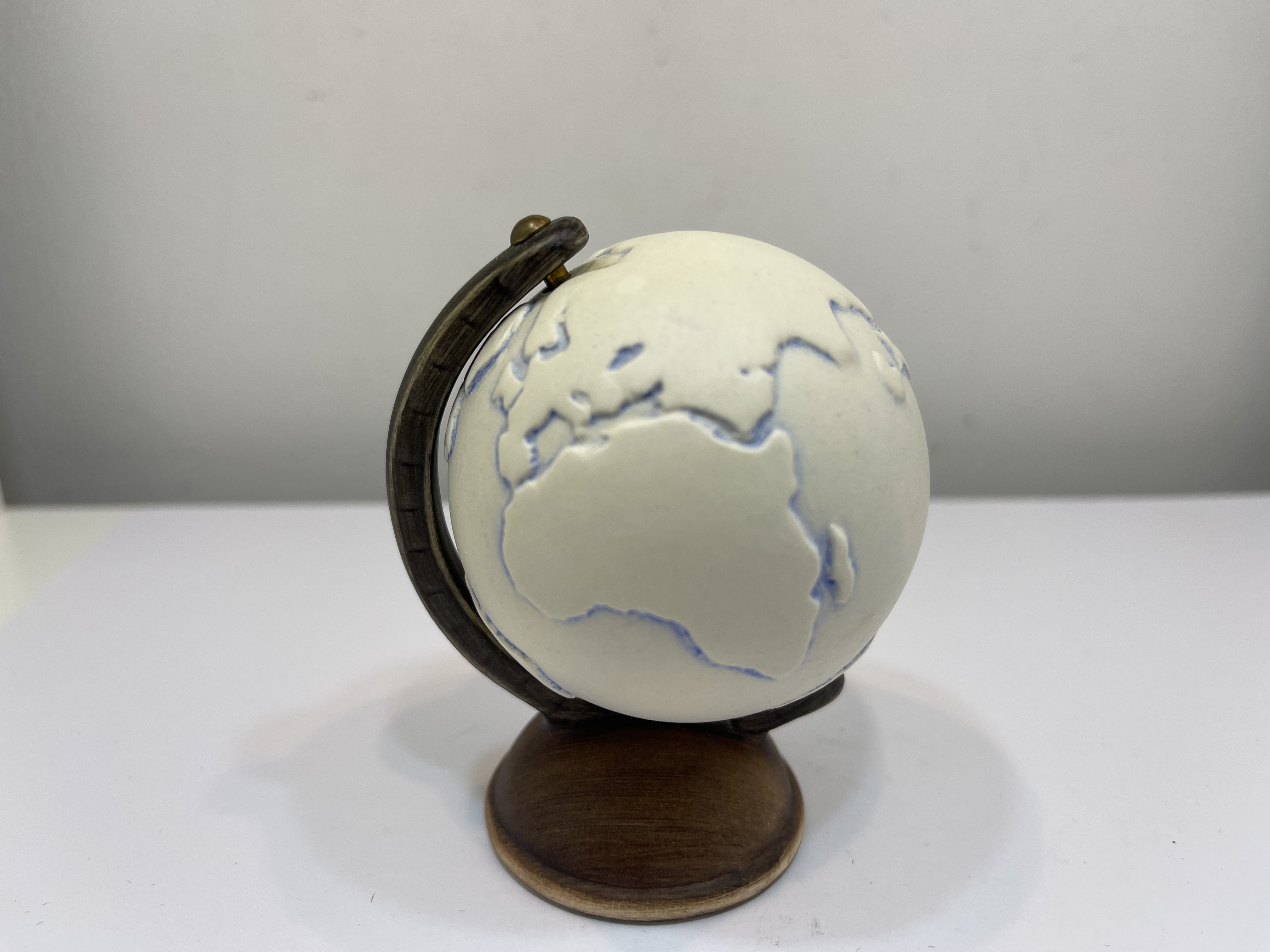 Goebel Figur 57161 Weltkugel 8 cm. Top Zustand 