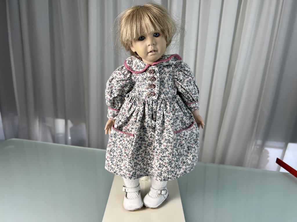 Künstlerpuppe Ruth Treffeisen Vinylpuppe 38 cm. Top Zustand  