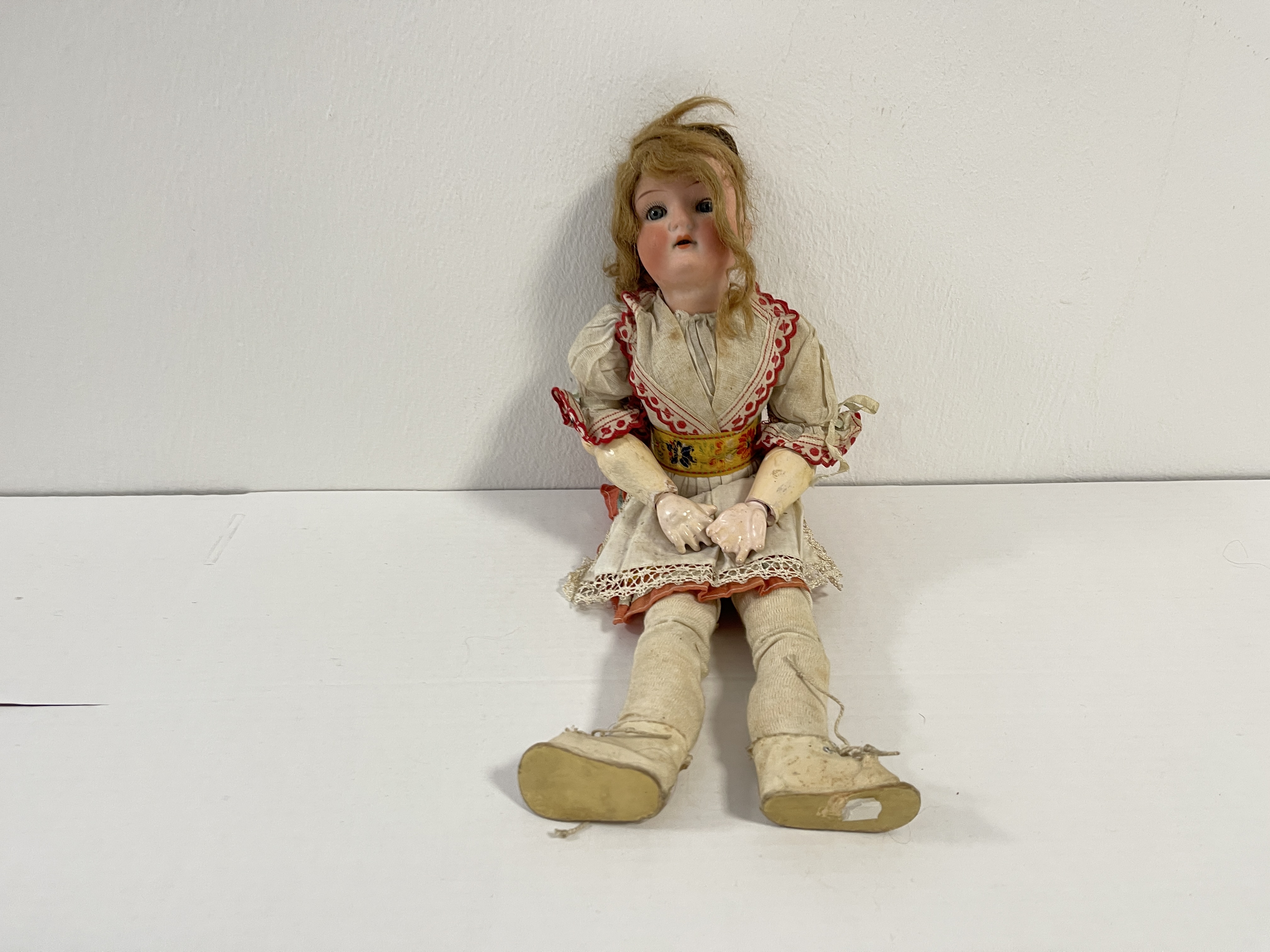 Künstlerpuppe Heubach Köppelsdorf Puppe 36 cm. Zustand Siehe Fotos 