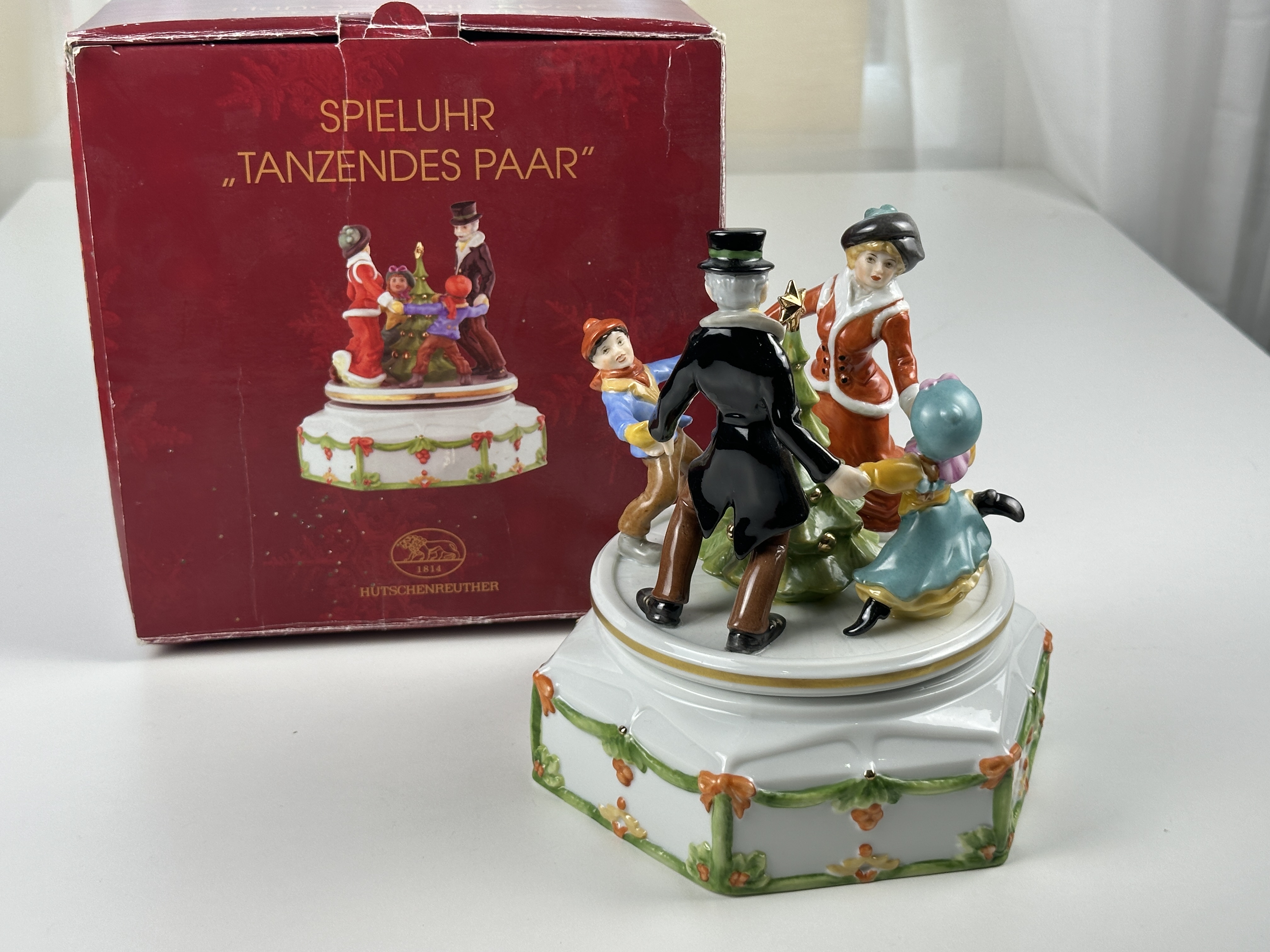 Hutschenreuther Porzellan Spieluhr Tanzendes paar 19 x 15,5 cm. 1 Wahl - Top Zustand  