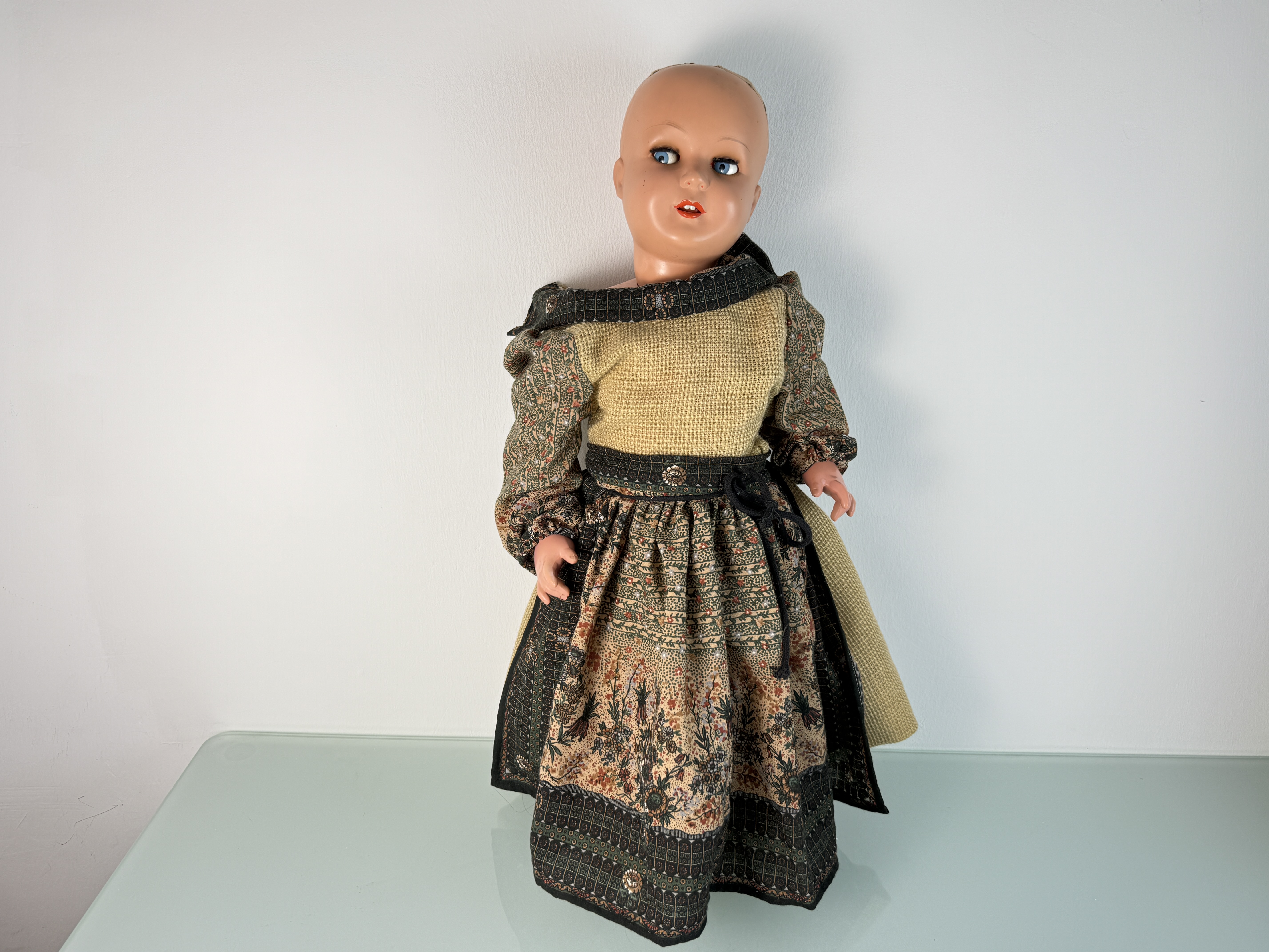 Künstlerpuppe Sammler Alte Zelluloid Puppe 70 cm. Zustand siehe Fotos  