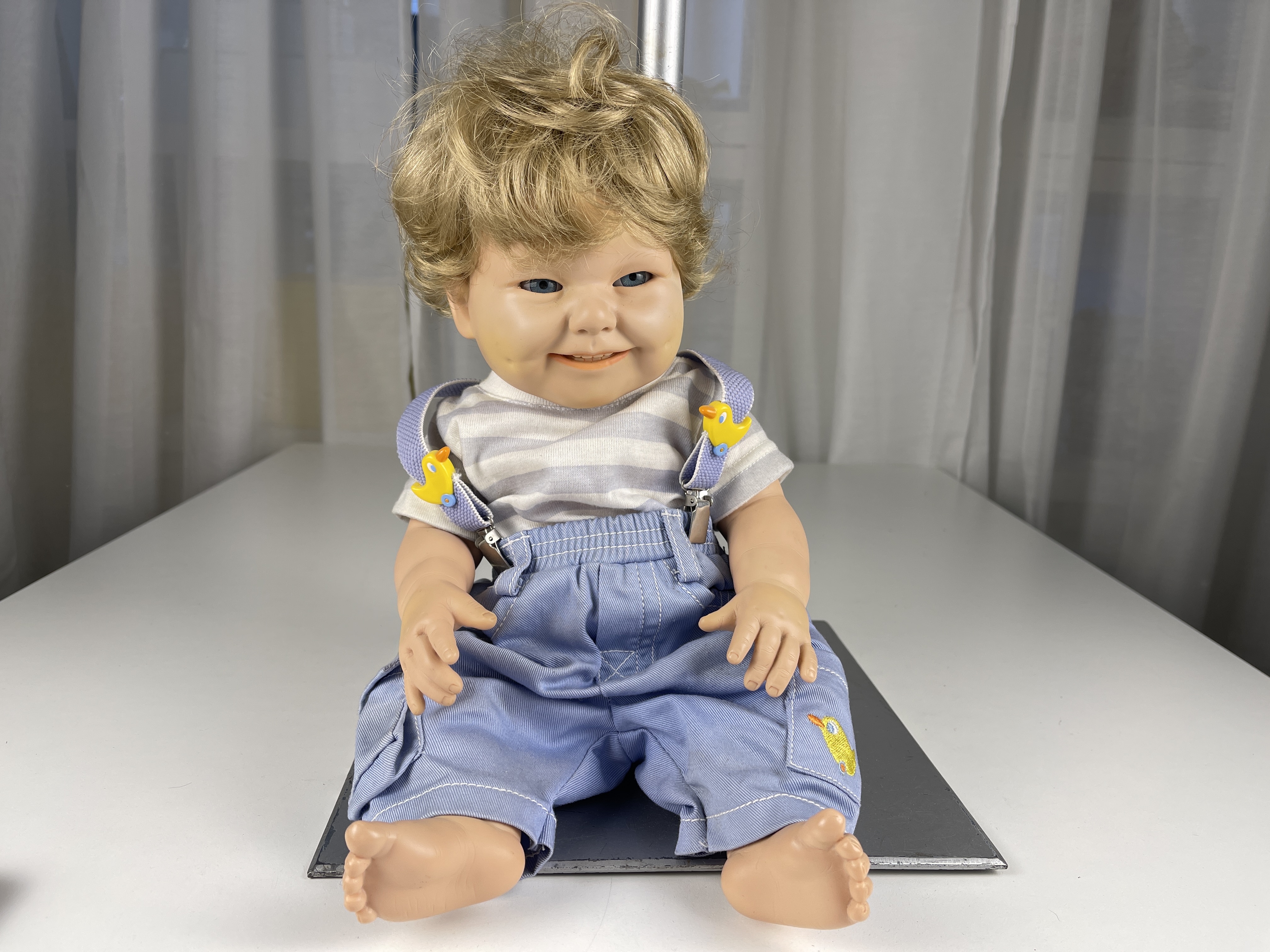  Sammler Puppe Vinyl Puppe 42 cm Top Zustand 