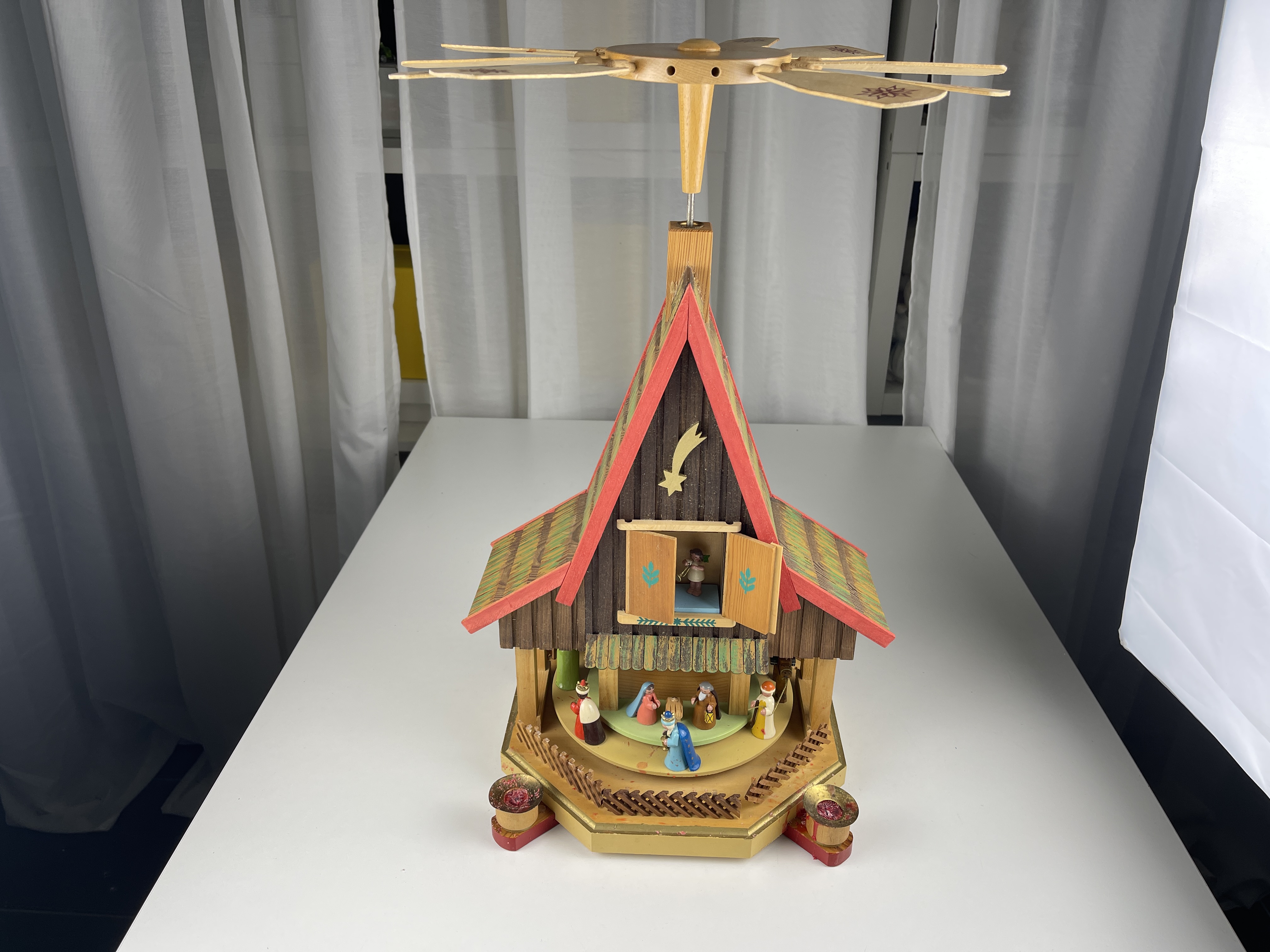 Erzgebirge Figur Weihnachtspyramide 53 cm. Zustand siehe Fotos 