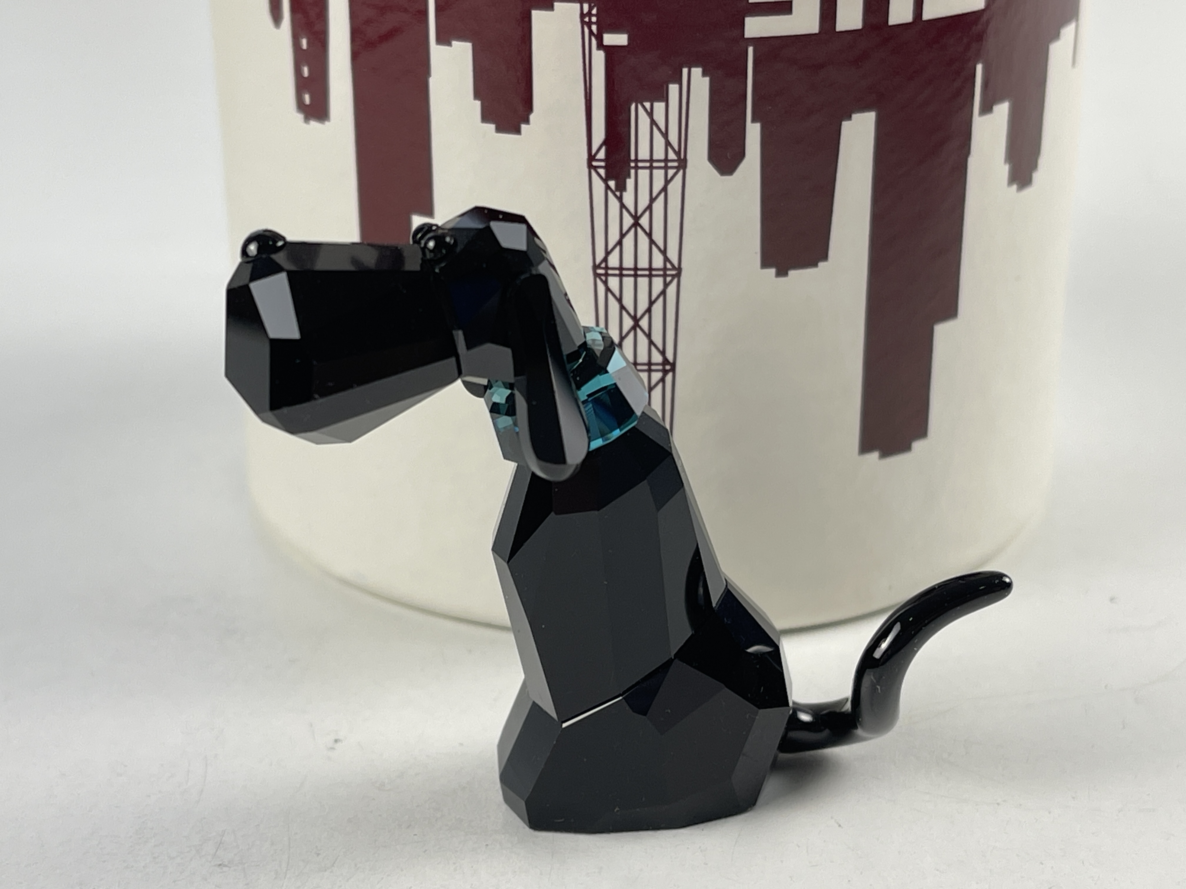 Swarovski Figur 935721 Hund Salvatore 5 cm mit OVP + Zertifikat. Top Zustand