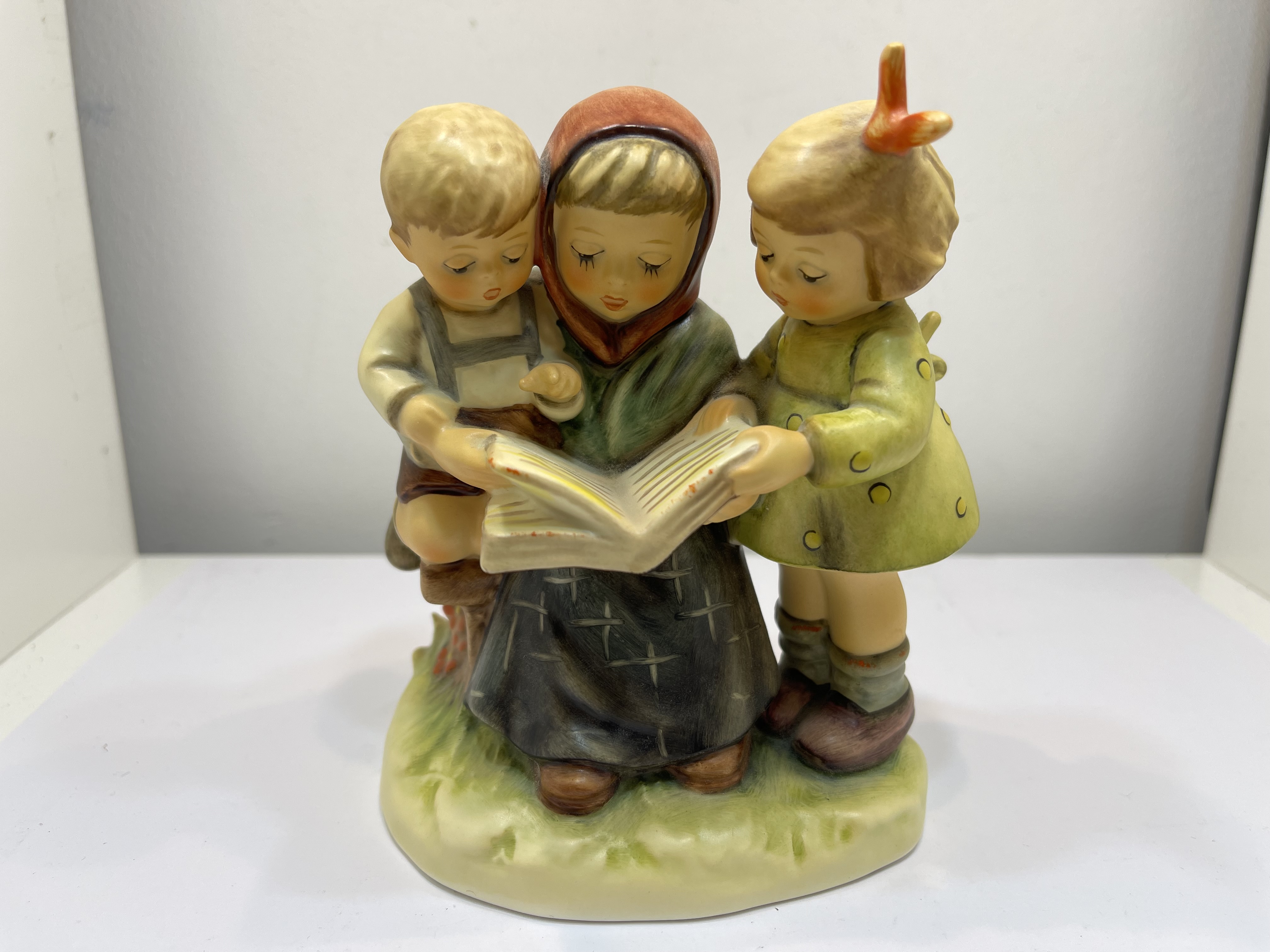 Hummel Figur 458 Märchenstunde 13 cm. 1 Wahl - Top Zustand