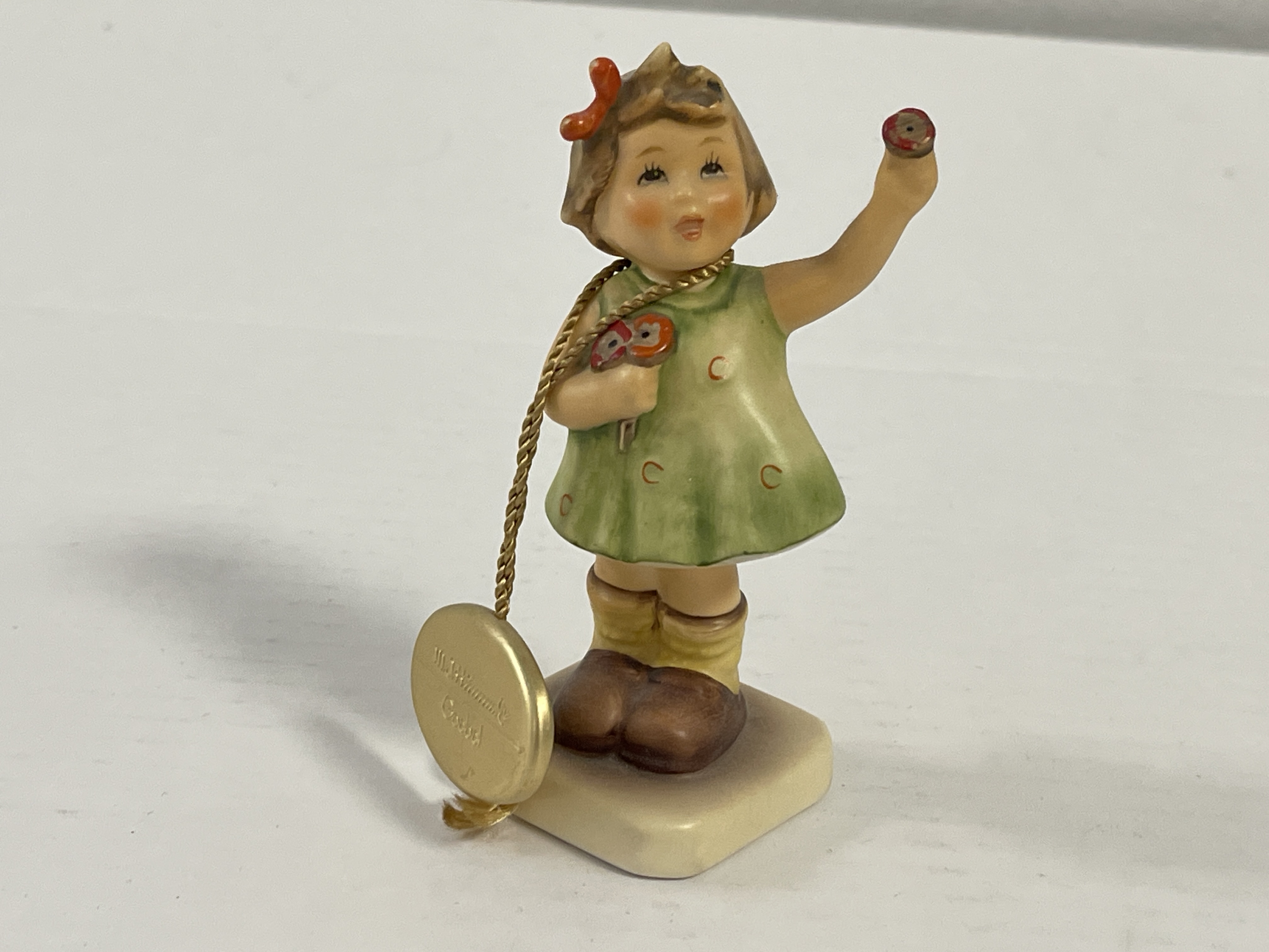 Hummel Figur 793 Herzlich Willkommen 10,5 cm. 1 Wahl. - Top Zustand
