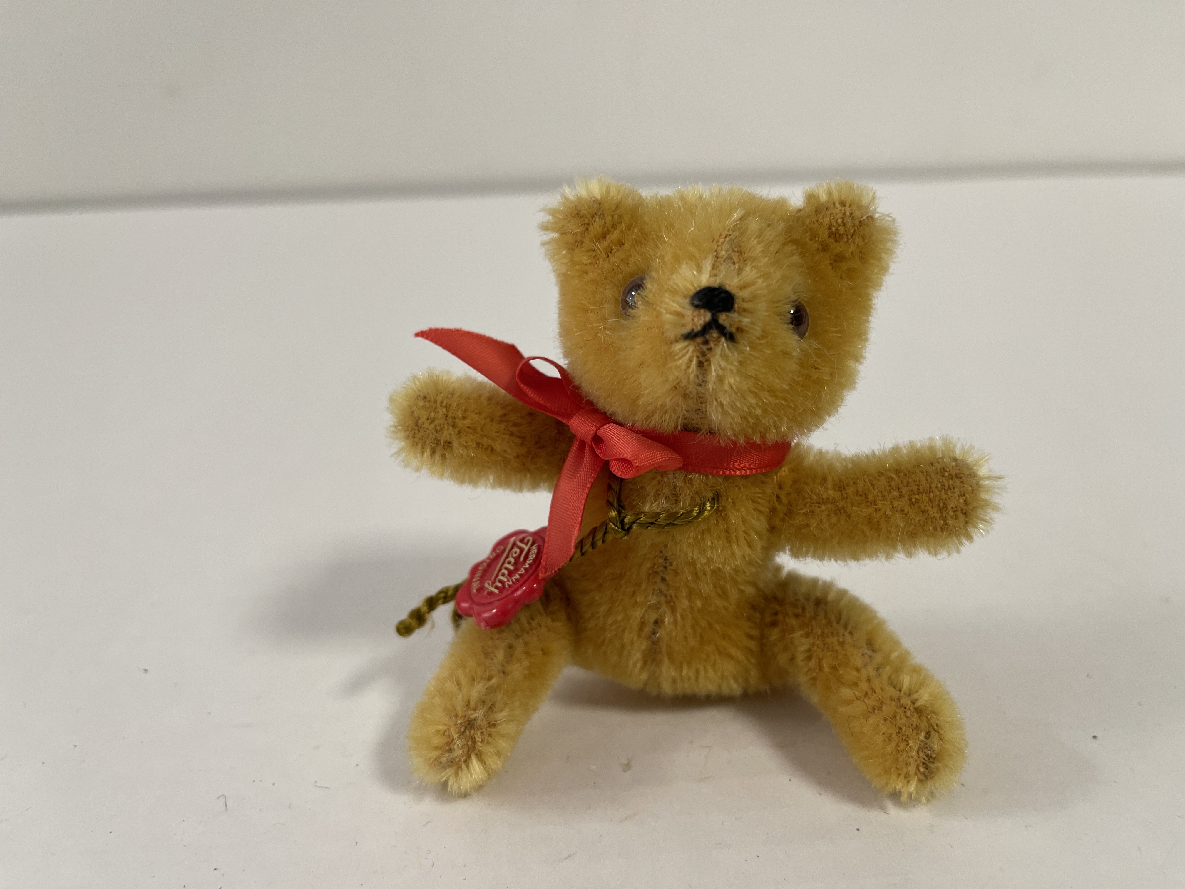 Hermann Teddy Bär Künstlerbär 8 cm. Top Zustand 