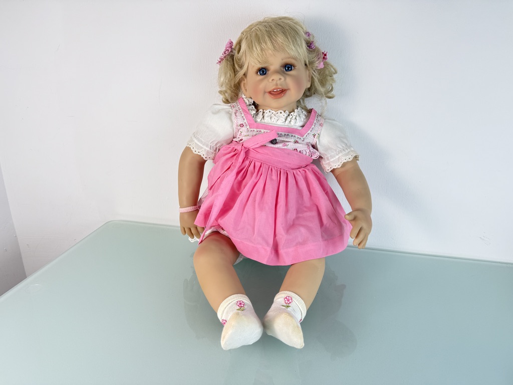 Künstlerpuppe Puppe Monika Levenig Vinyl Puppe 85 cm. Top Zustand siehe Fotos 
