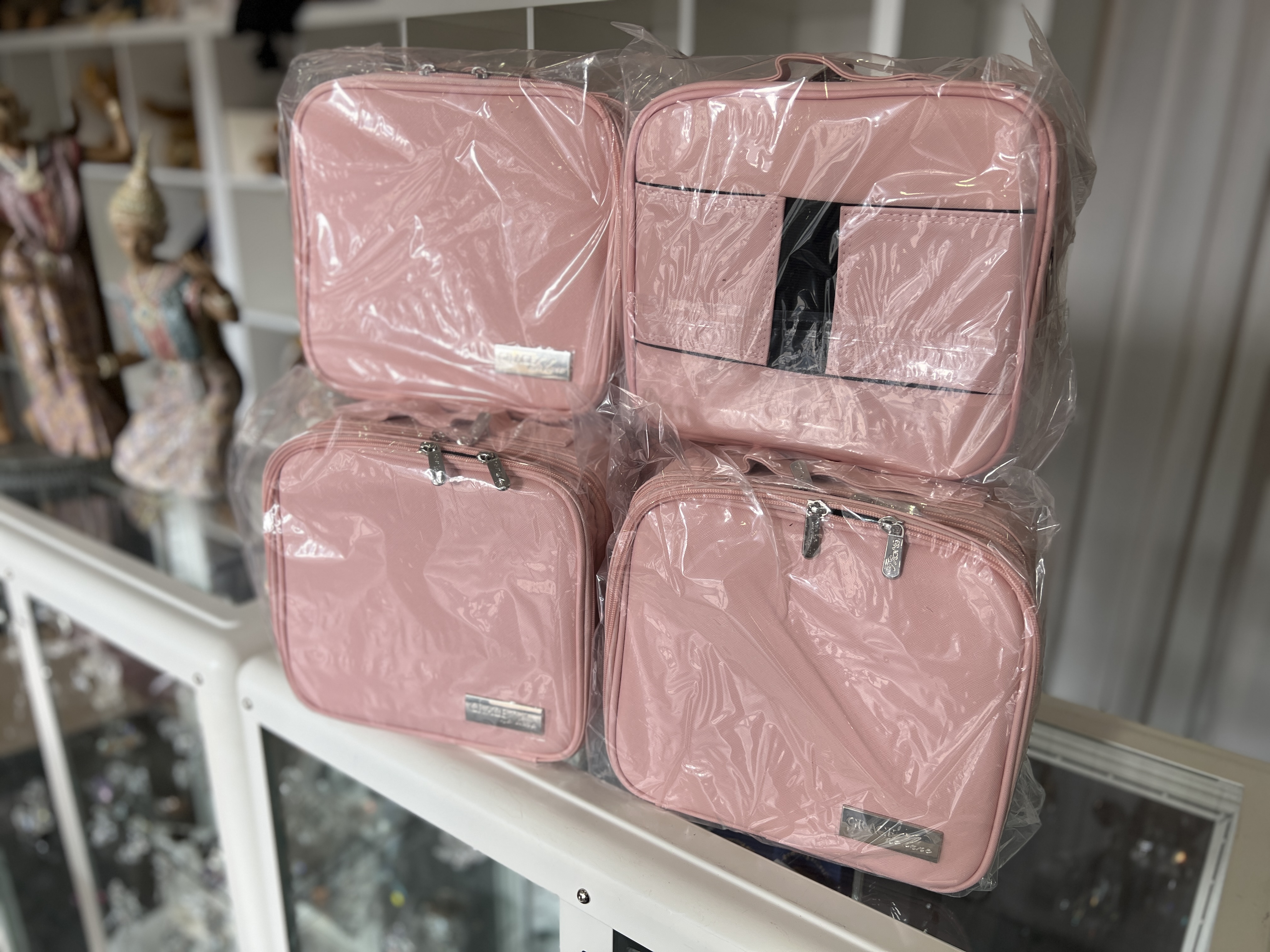 Kosmetiktasche Kulturtasche Kosmetikkoffer mit Umhängegurt und viel Platz. Farbe Rosa