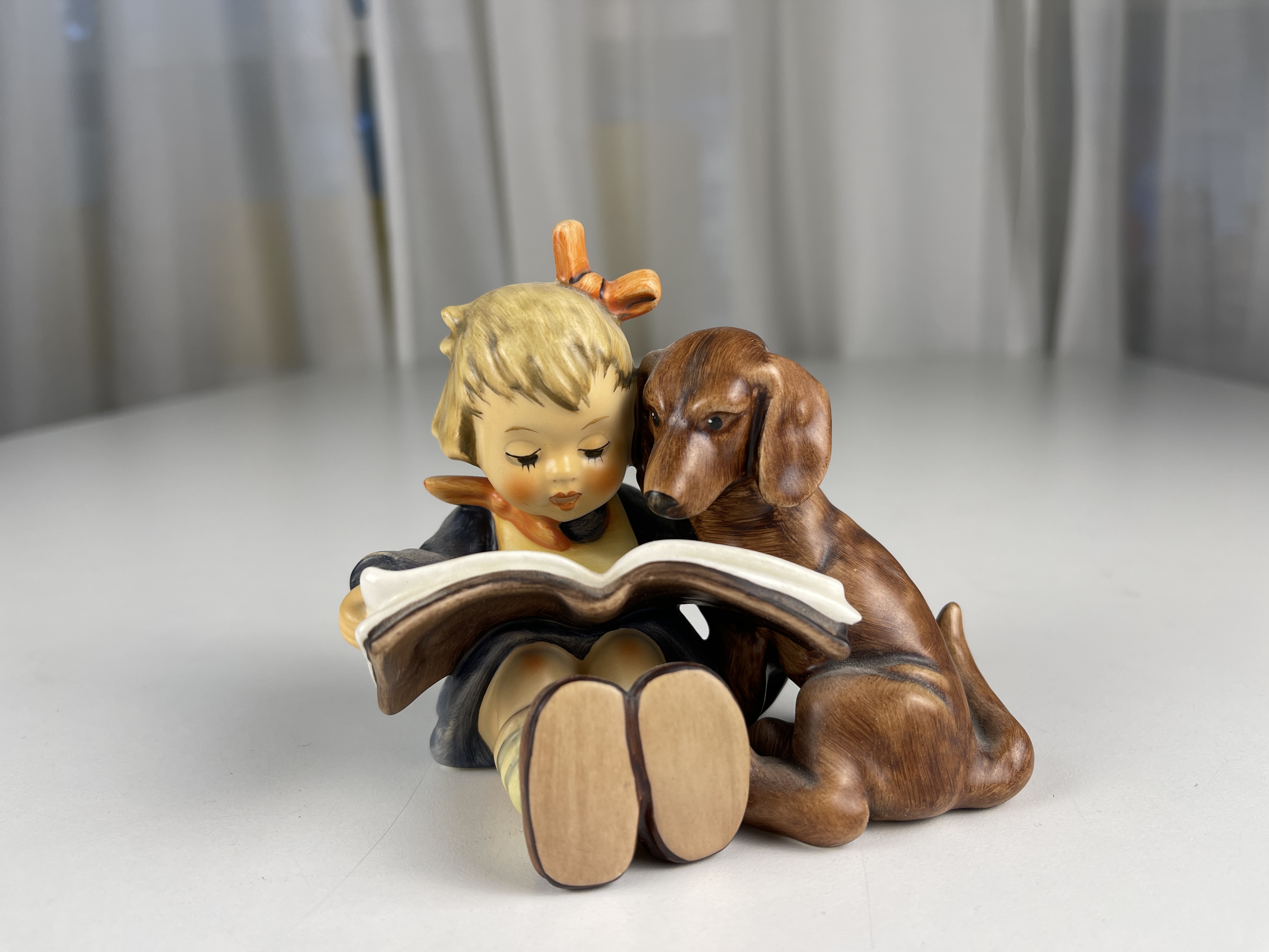 Hummel Figur 800 Hörst Du zu ? 9 cm. 1 Wahl. - Top Zustand  