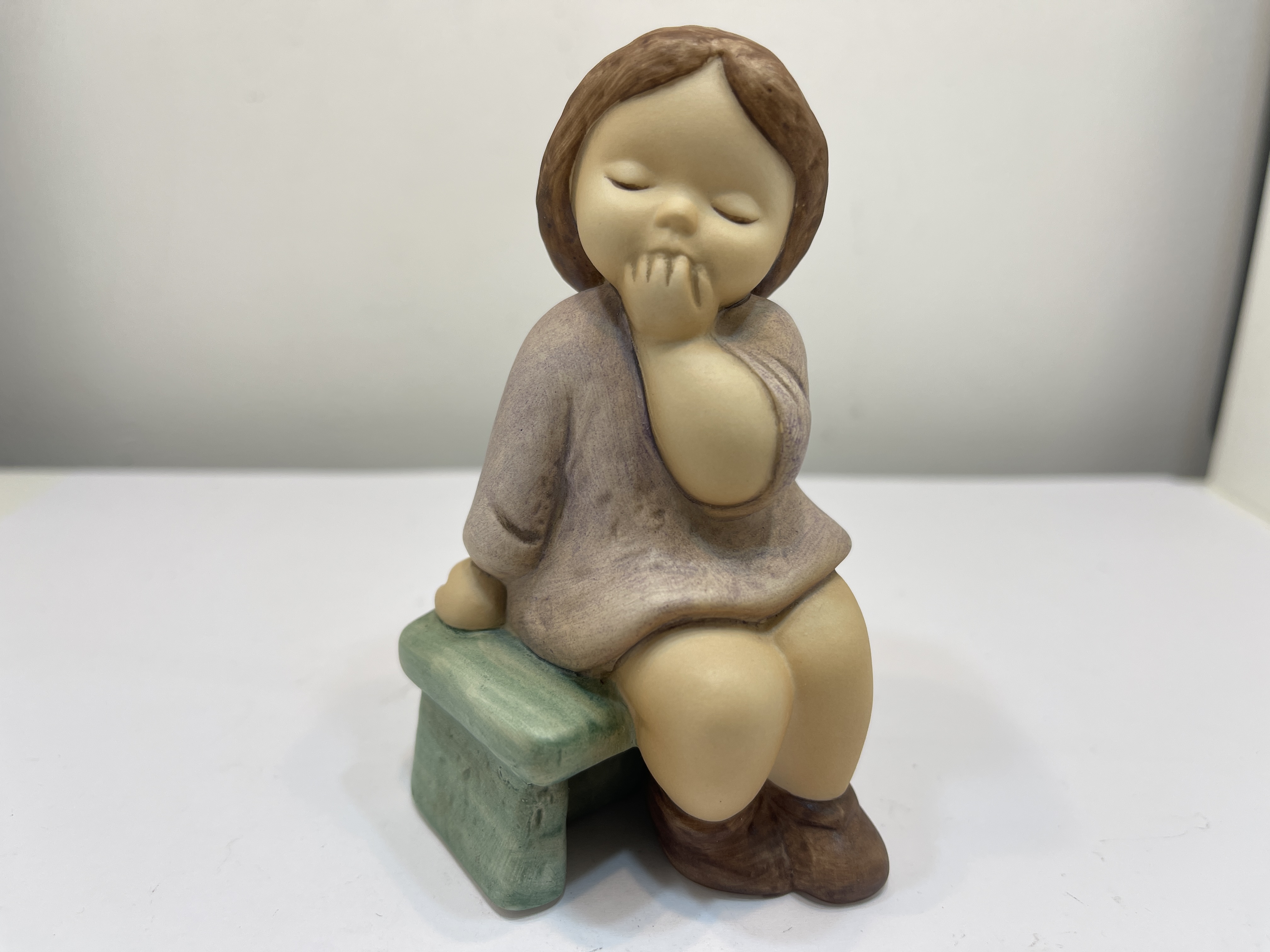 Goebel Figur Porzellan Nina und Marco Mädchen 10,5 cm - Top Zustand.     